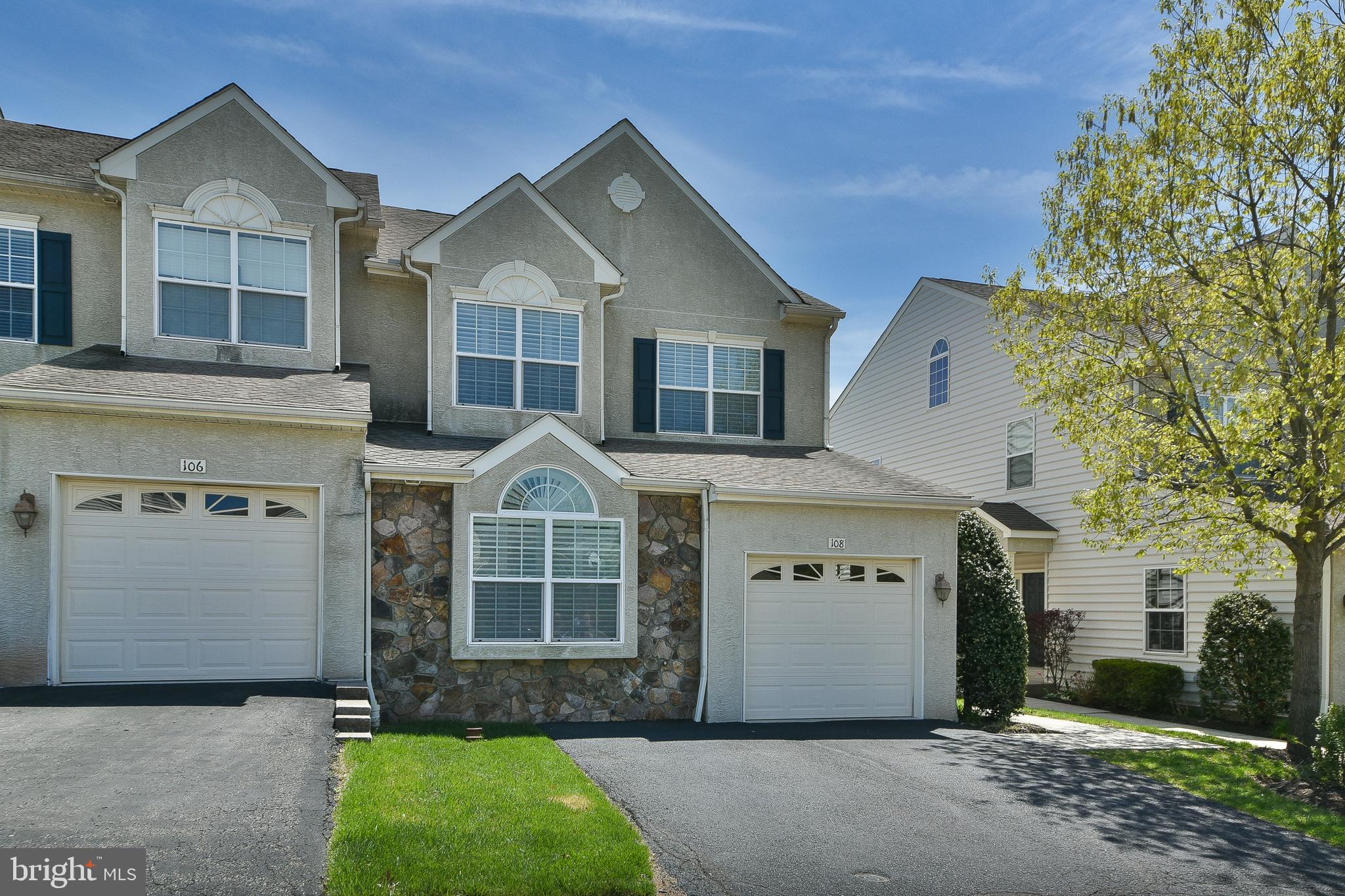 FAIRWAYS AT GREEN ME - Residential