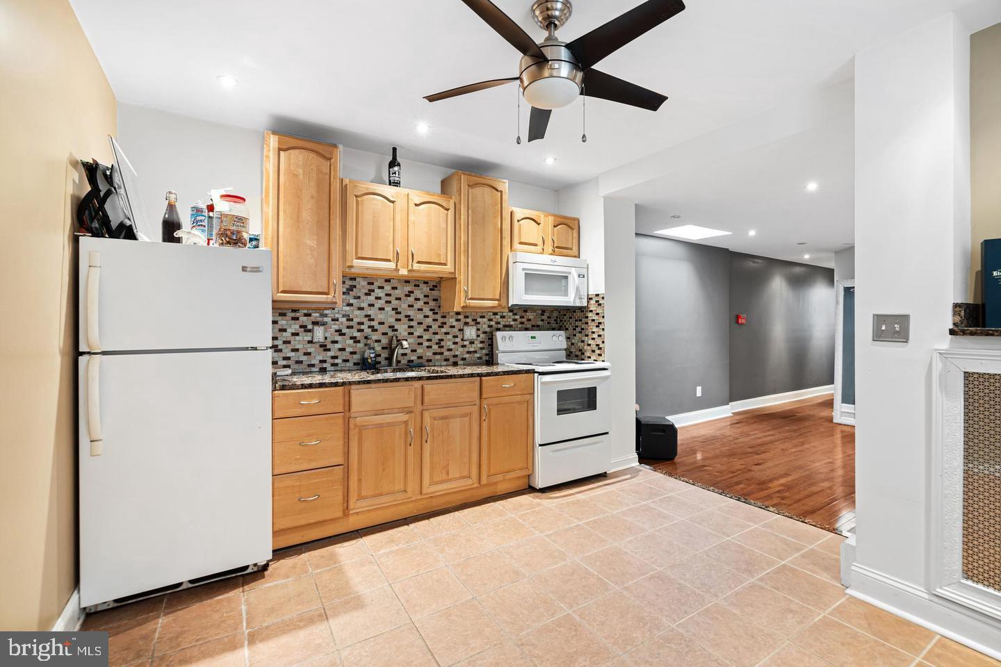 LOWER MOYAMENSING - Commercial Sale