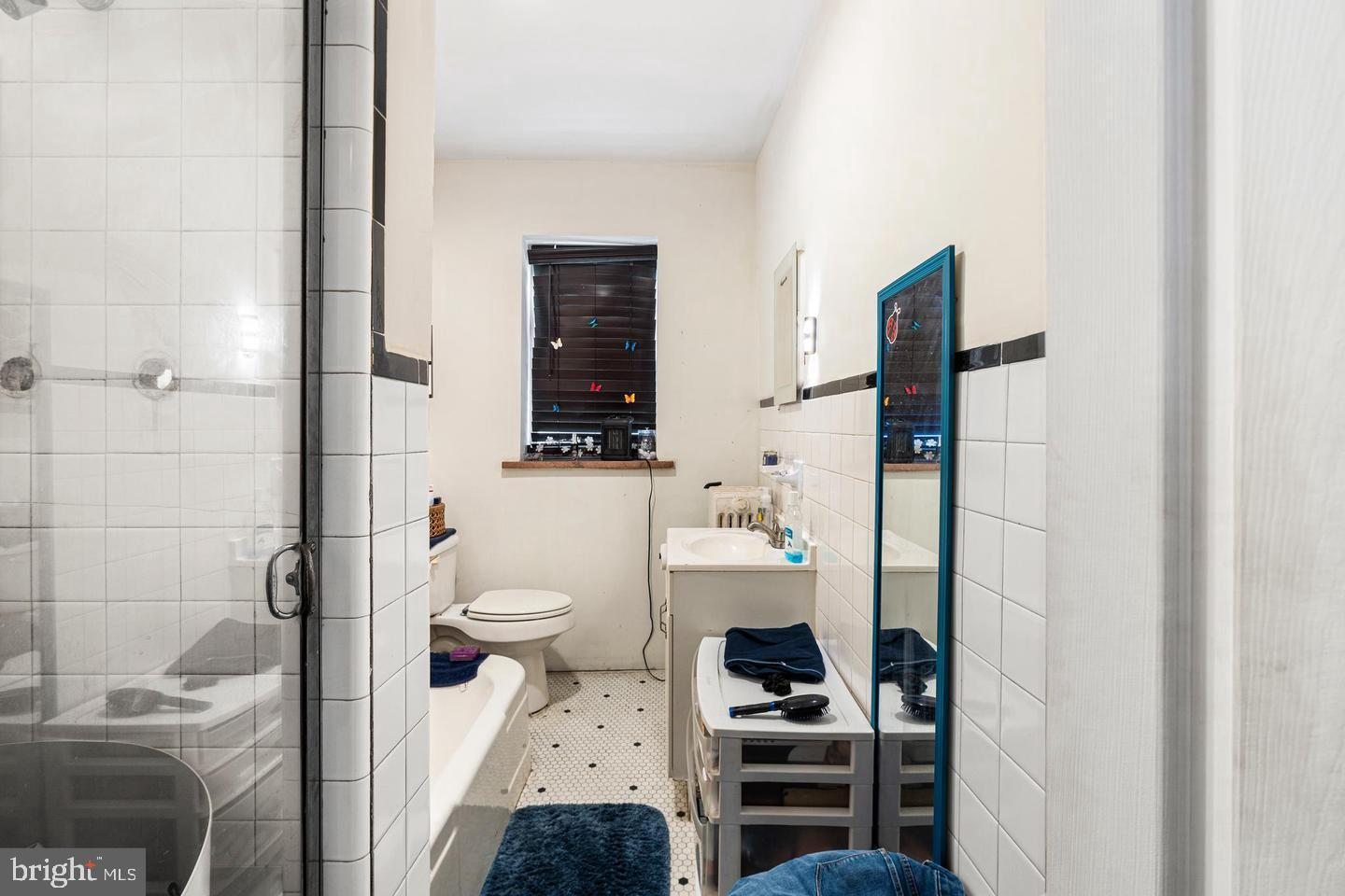 LOWER MOYAMENSING - Commercial Sale