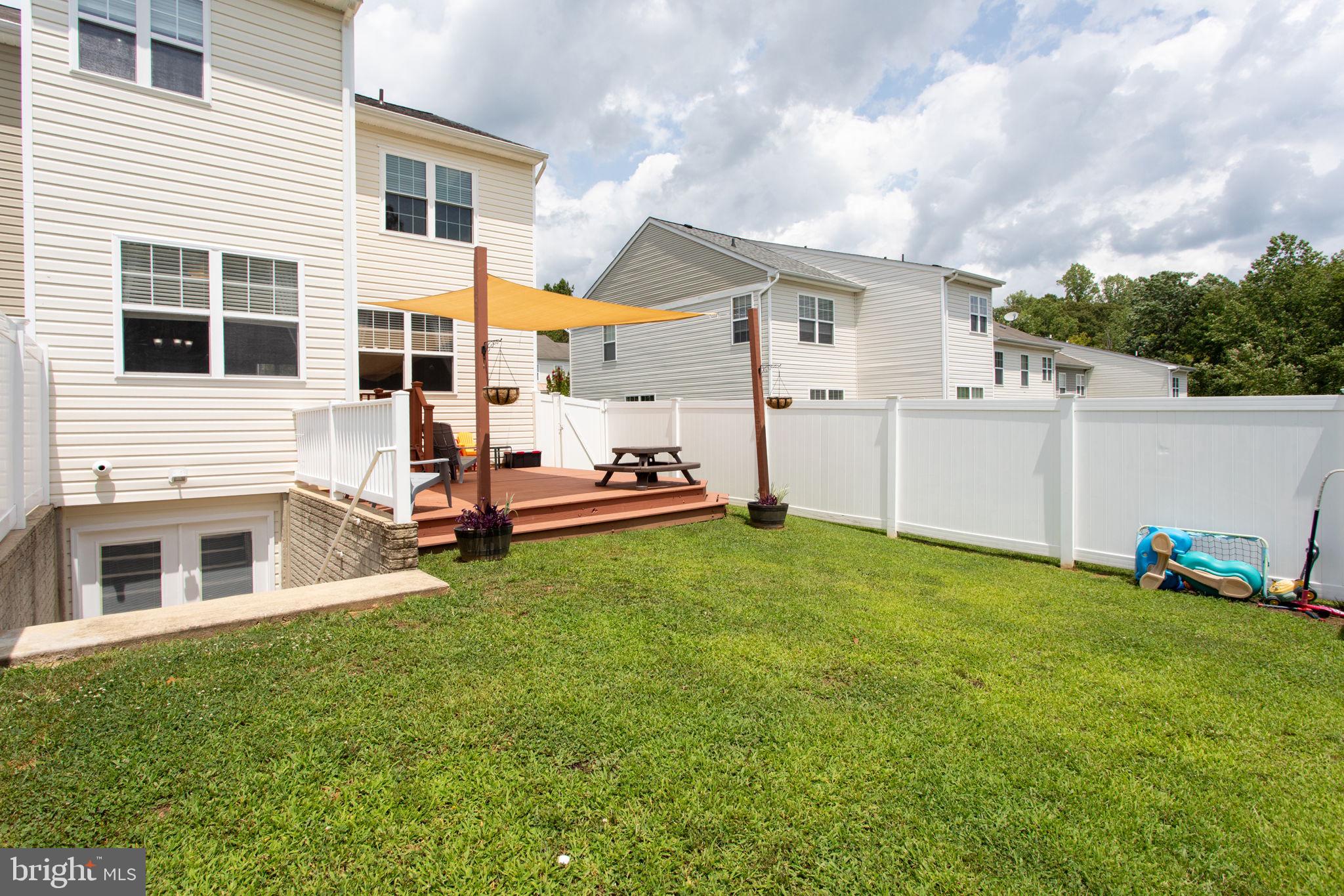 OAK TREE LANDING - Residential
