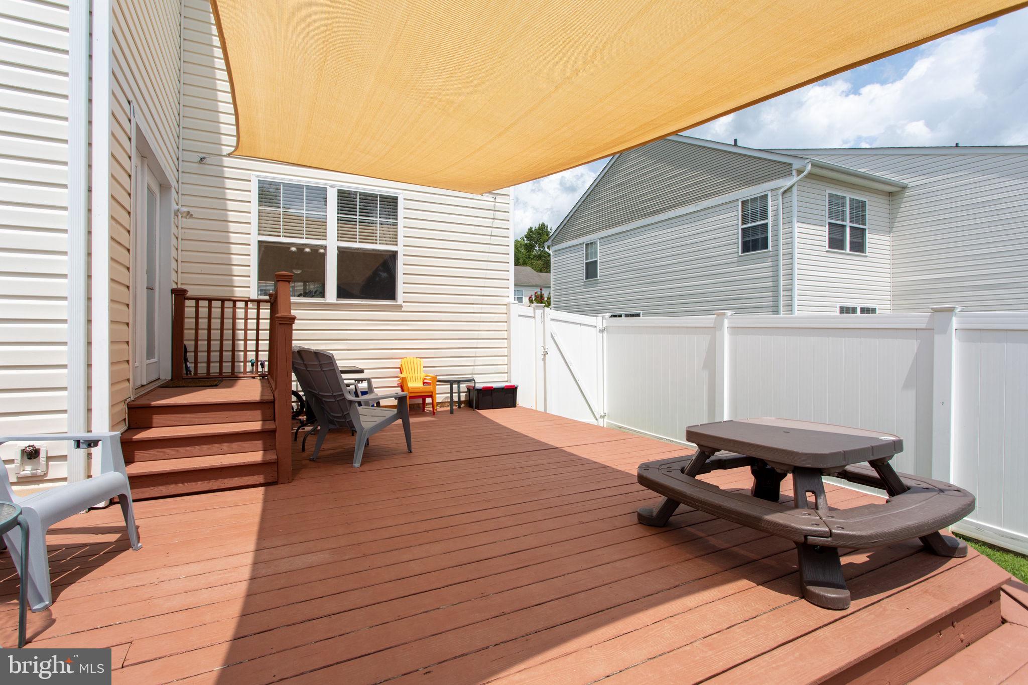 OAK TREE LANDING - Residential