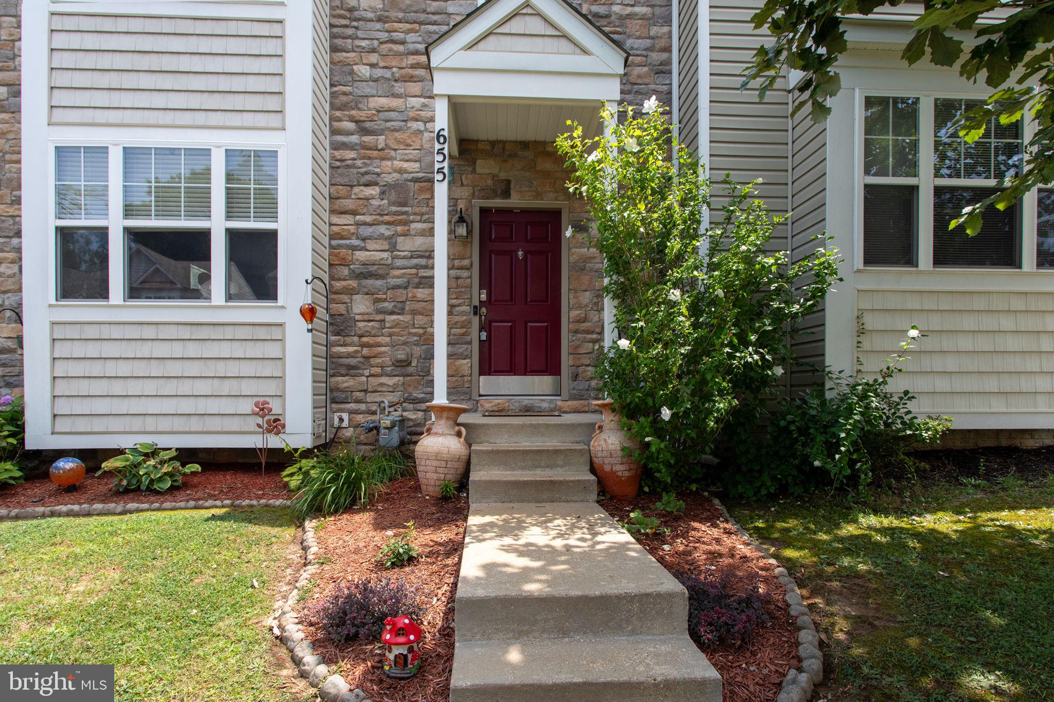 OAK TREE LANDING - Residential
