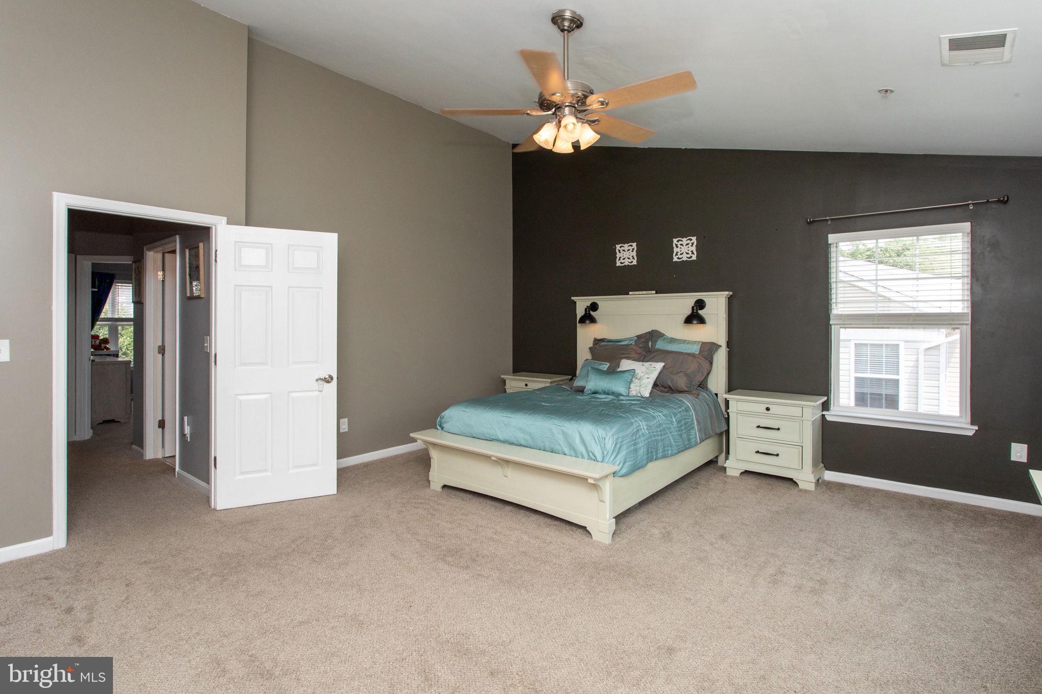 OAK TREE LANDING - Residential