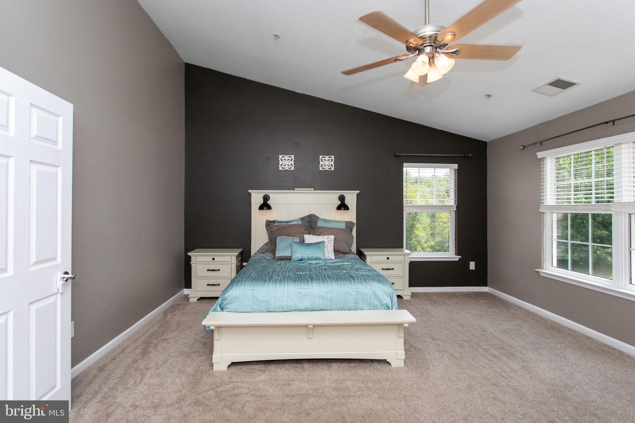 OAK TREE LANDING - Residential