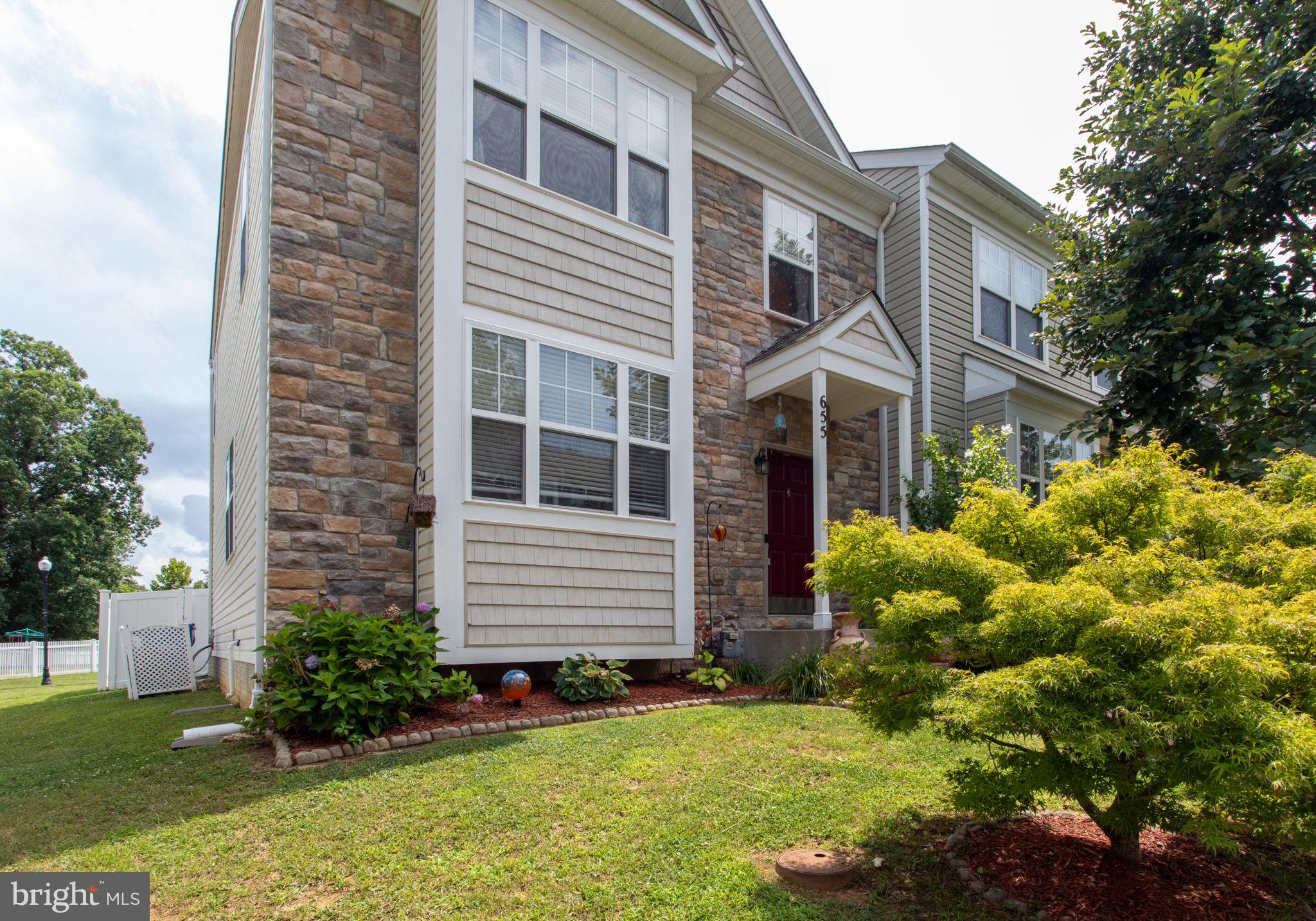 OAK TREE LANDING - Residential