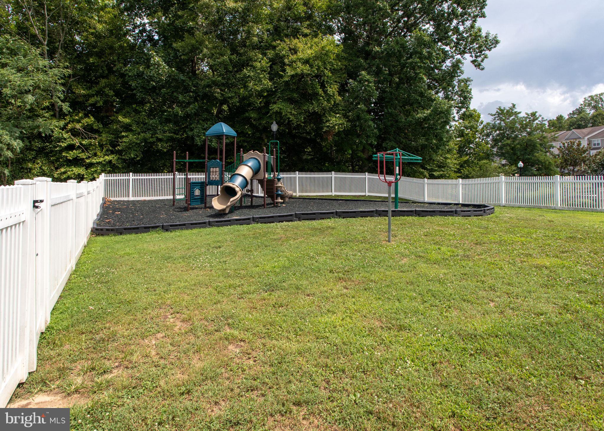 OAK TREE LANDING - Residential