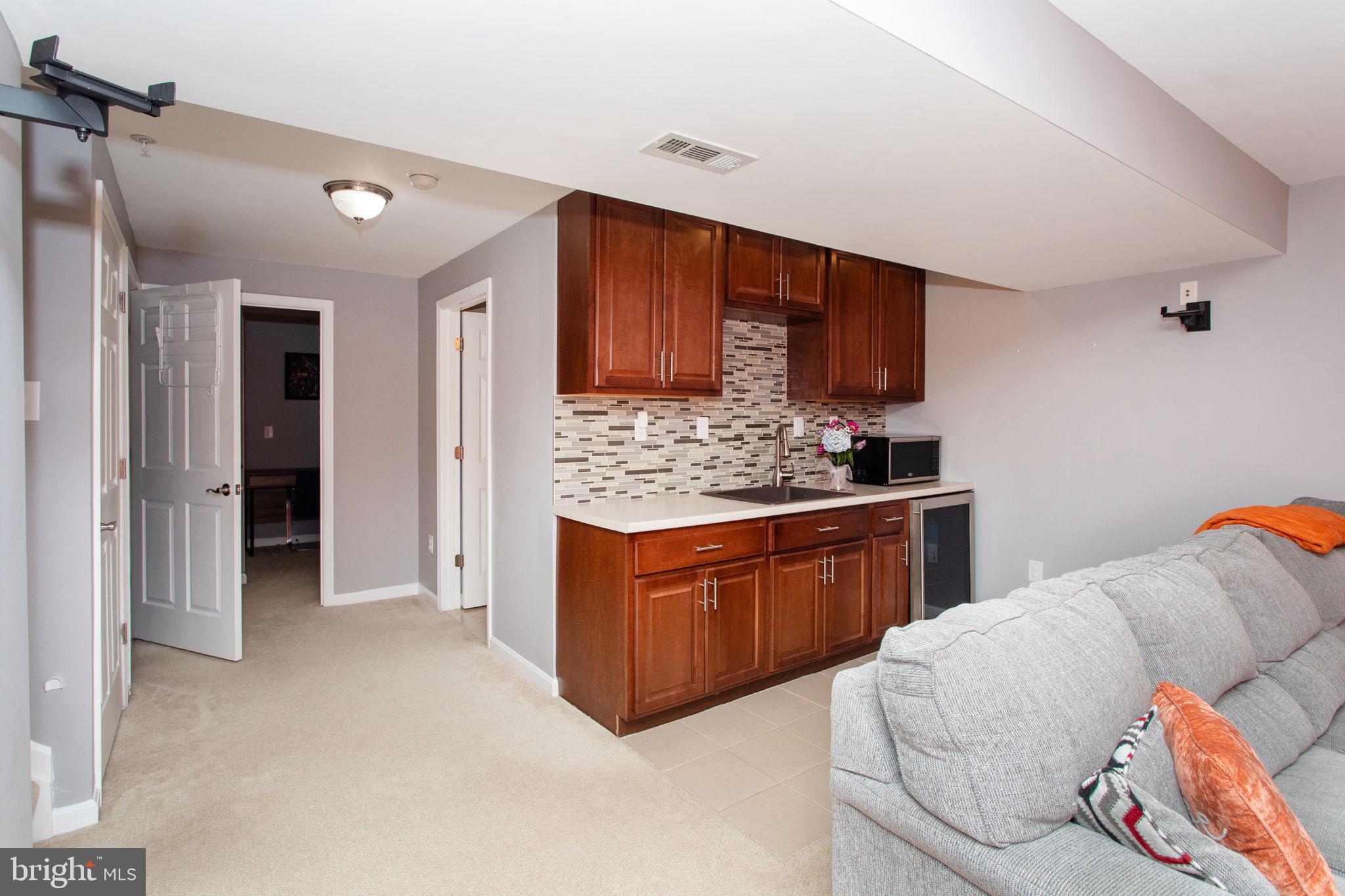 OAK TREE LANDING - Residential