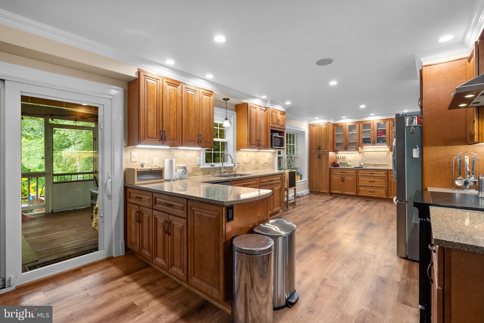 HALLMARK - Residential