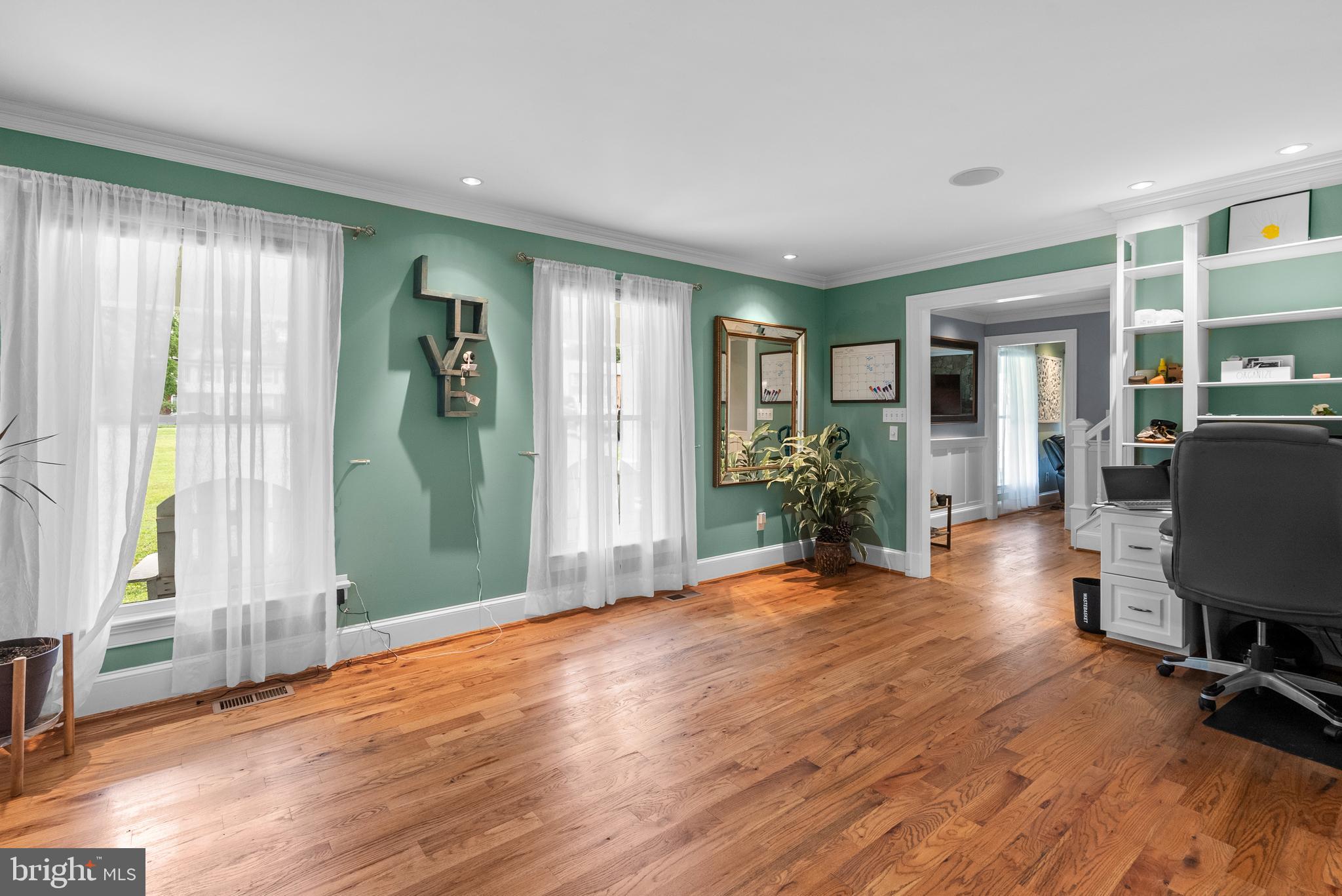 HALLMARK - Residential