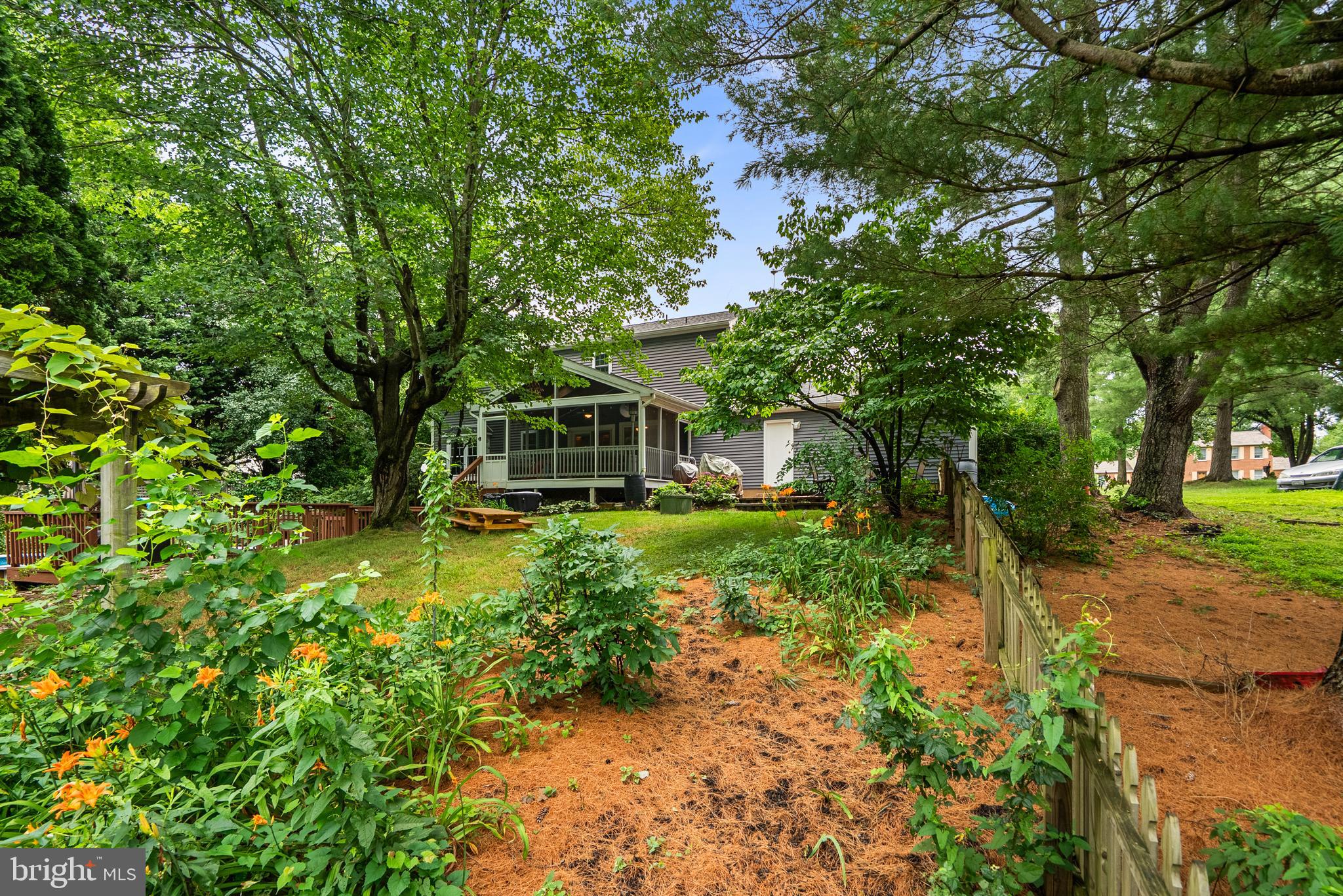 HALLMARK - Residential