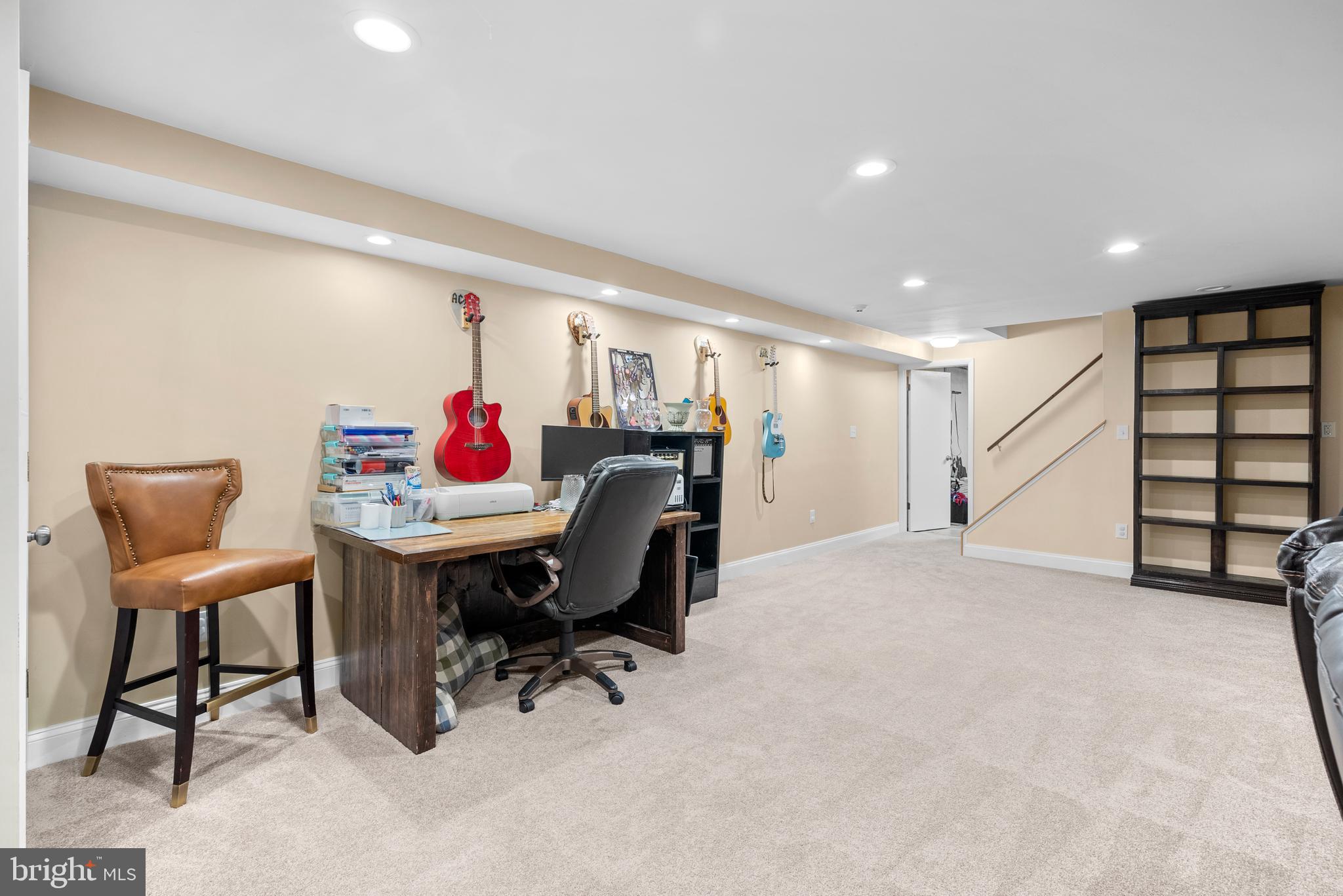 HALLMARK - Residential