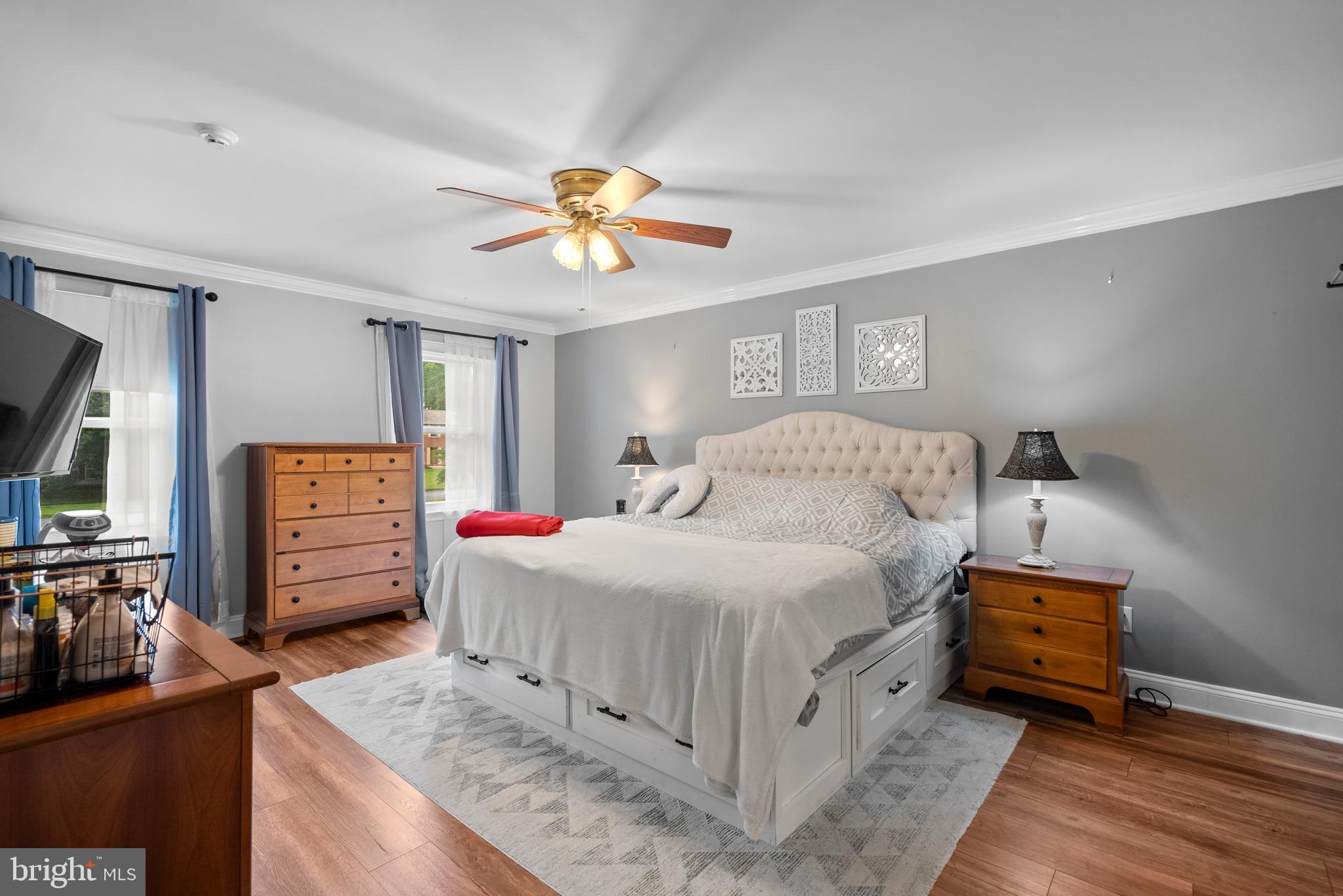 HALLMARK - Residential