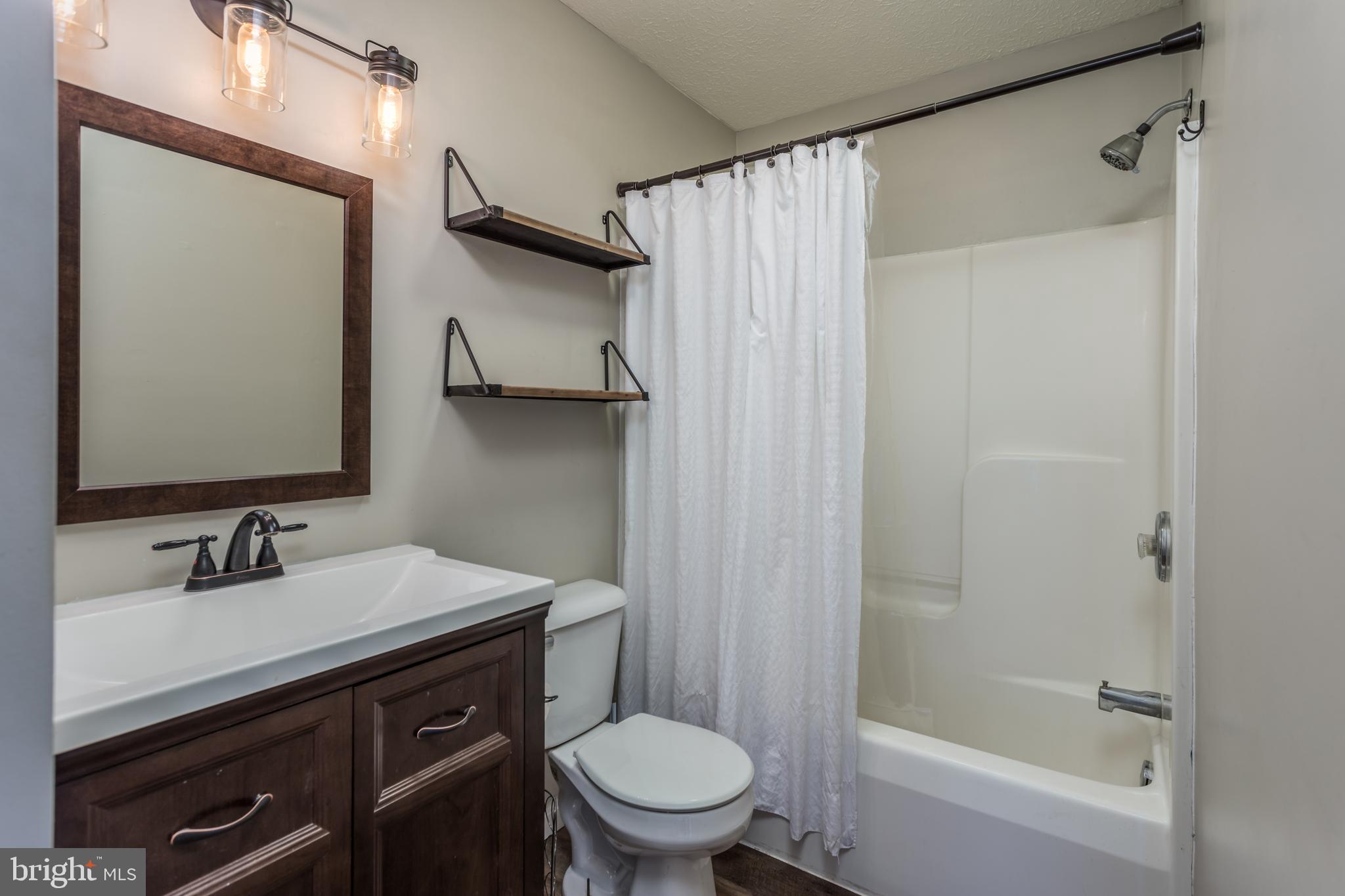 HEDGESVILLE HILLS - Residential