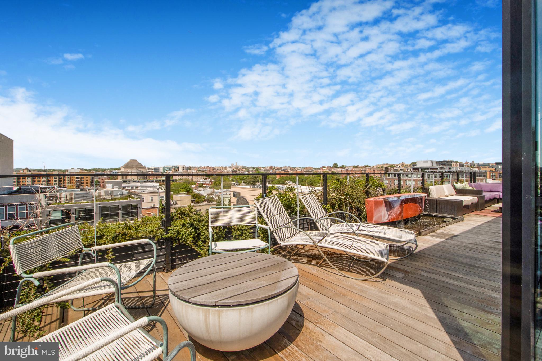 LOGAN CIRCLE - Residential