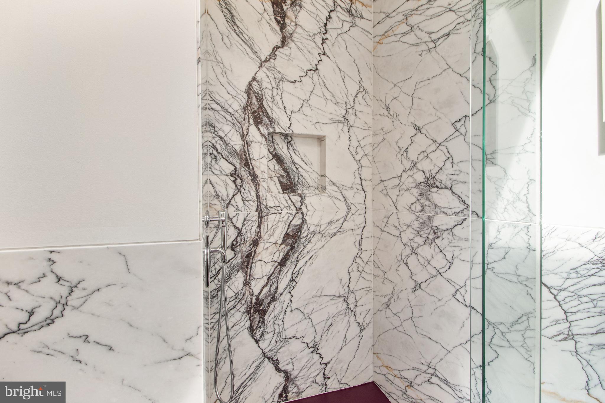 LOGAN CIRCLE - Residential