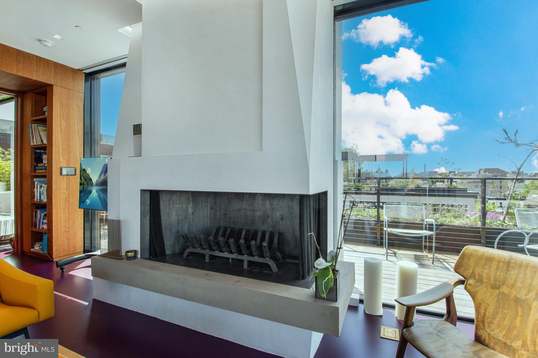 LOGAN CIRCLE - Residential