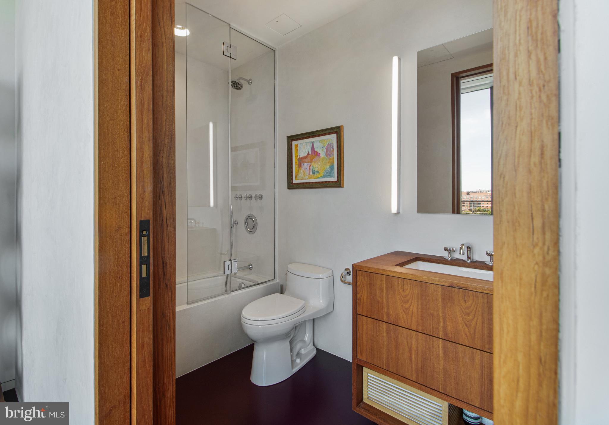 LOGAN CIRCLE - Residential