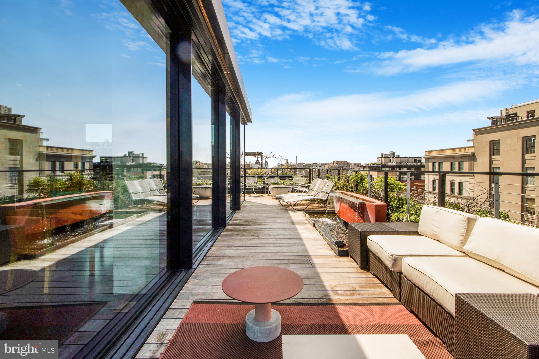 LOGAN CIRCLE - Residential