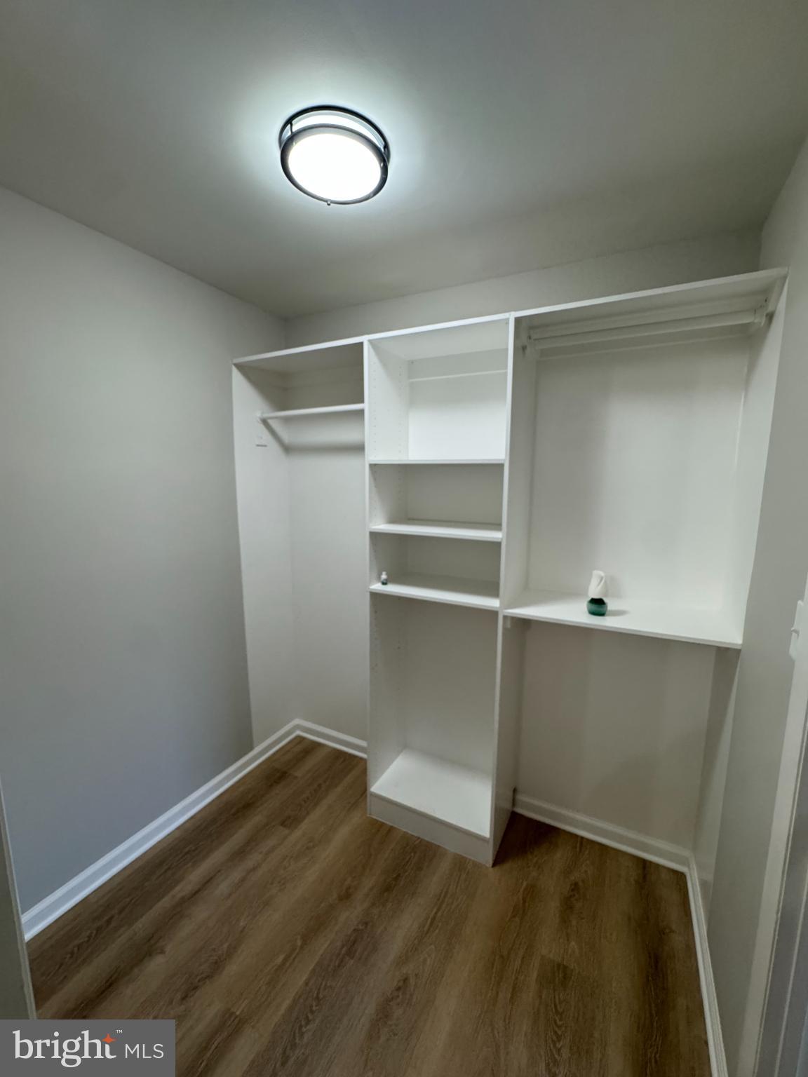 SWANN HILL CONDOMINIUMS - Residential