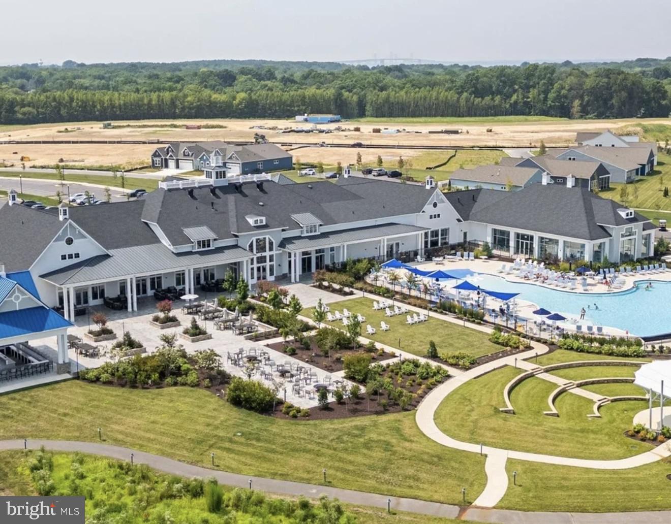 FOUR SEASONS AT KENT ISLAND - Residential