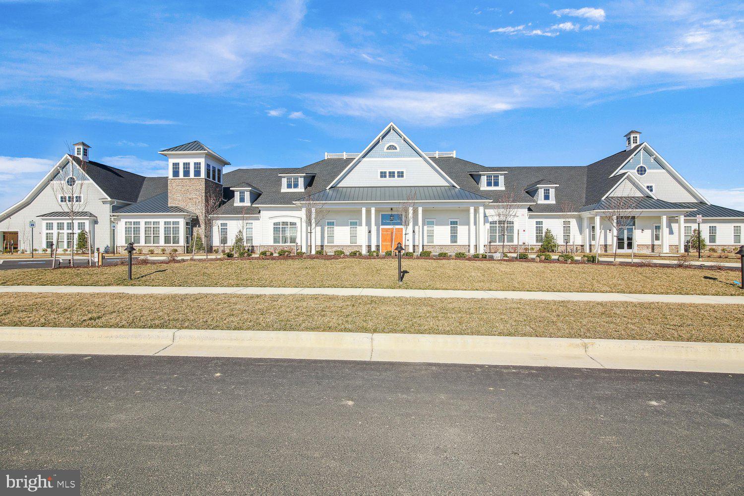FOUR SEASONS AT KENT ISLAND - Residential