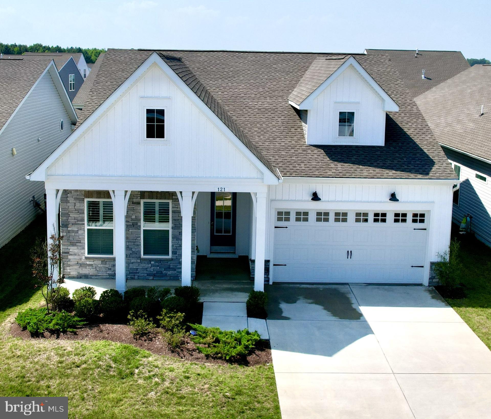 FOUR SEASONS AT KENT ISLAND - Residential