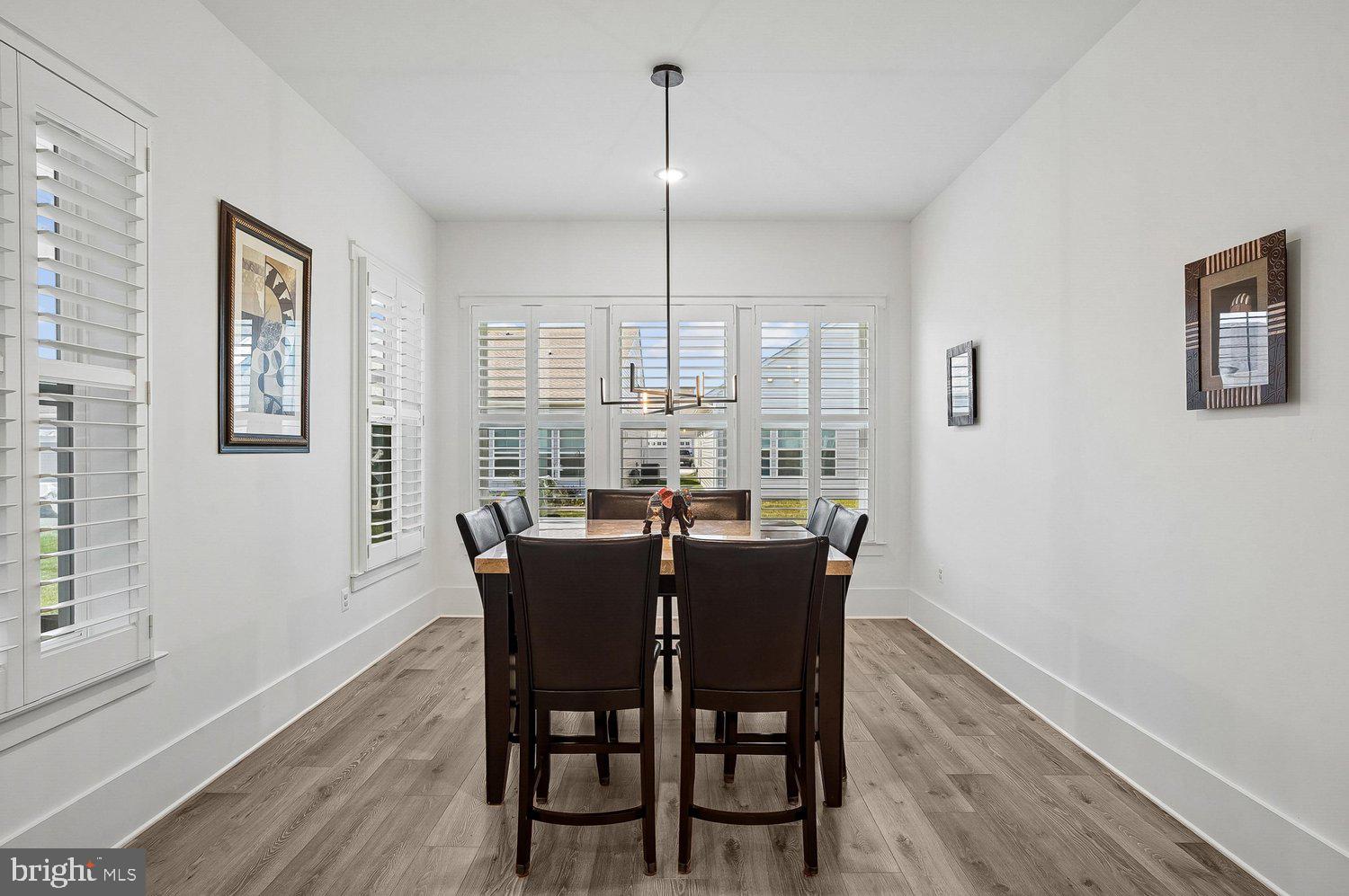 FOUR SEASONS AT KENT ISLAND - Residential