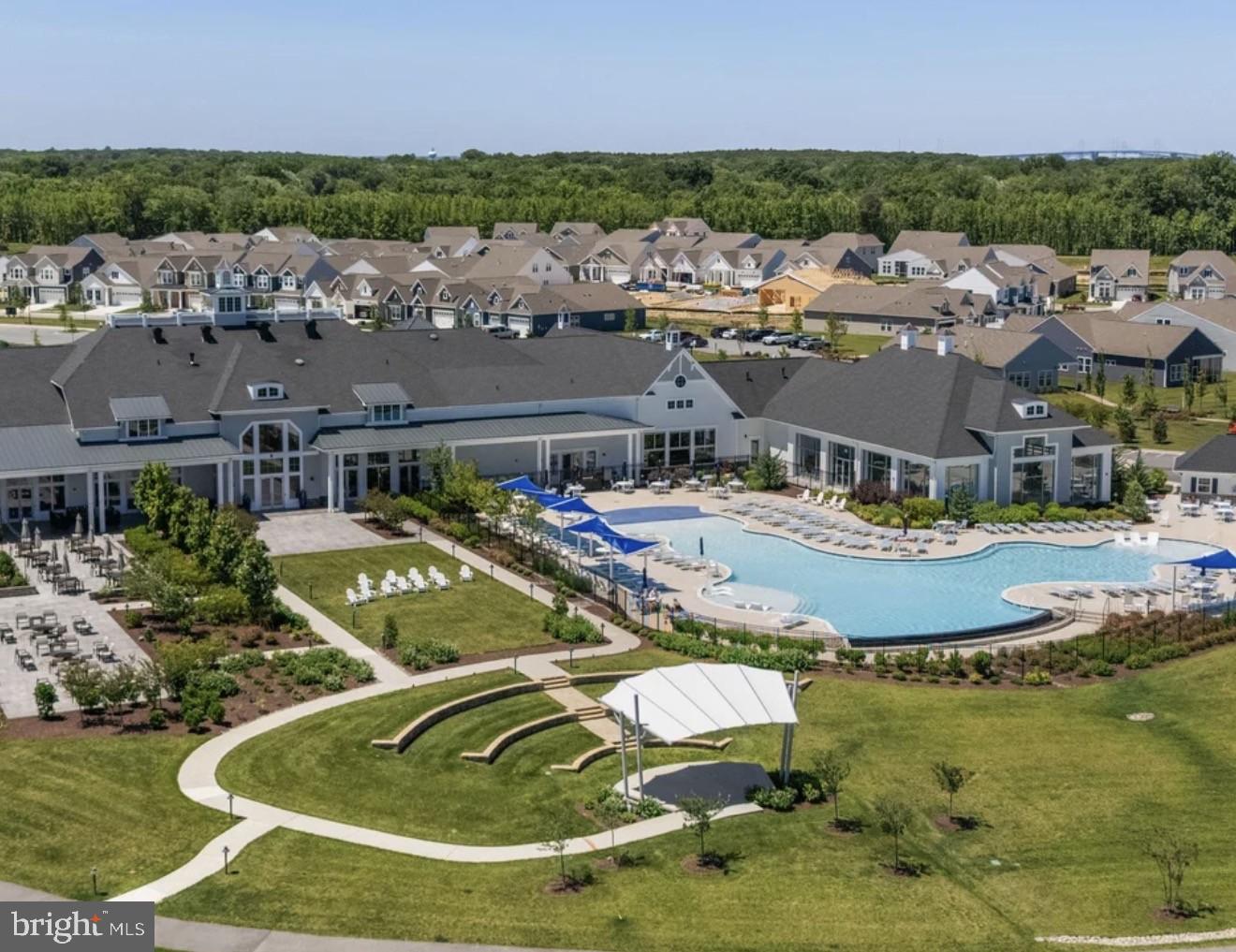 FOUR SEASONS AT KENT ISLAND - Residential