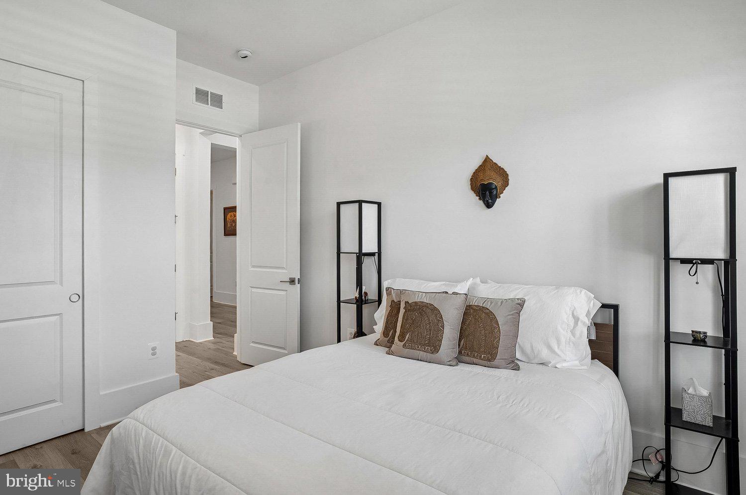 FOUR SEASONS AT KENT ISLAND - Residential