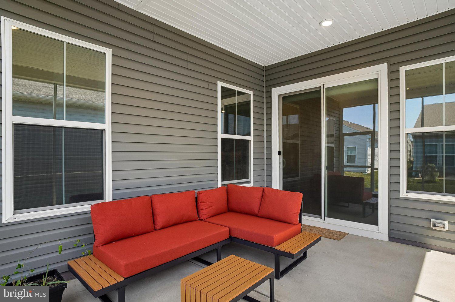 FOUR SEASONS AT KENT ISLAND - Residential