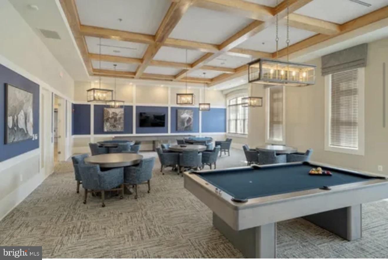 FOUR SEASONS AT KENT ISLAND - Residential
