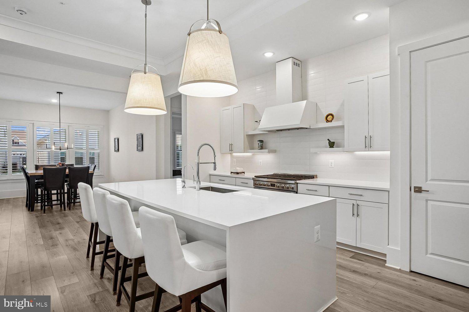 FOUR SEASONS AT KENT ISLAND - Residential