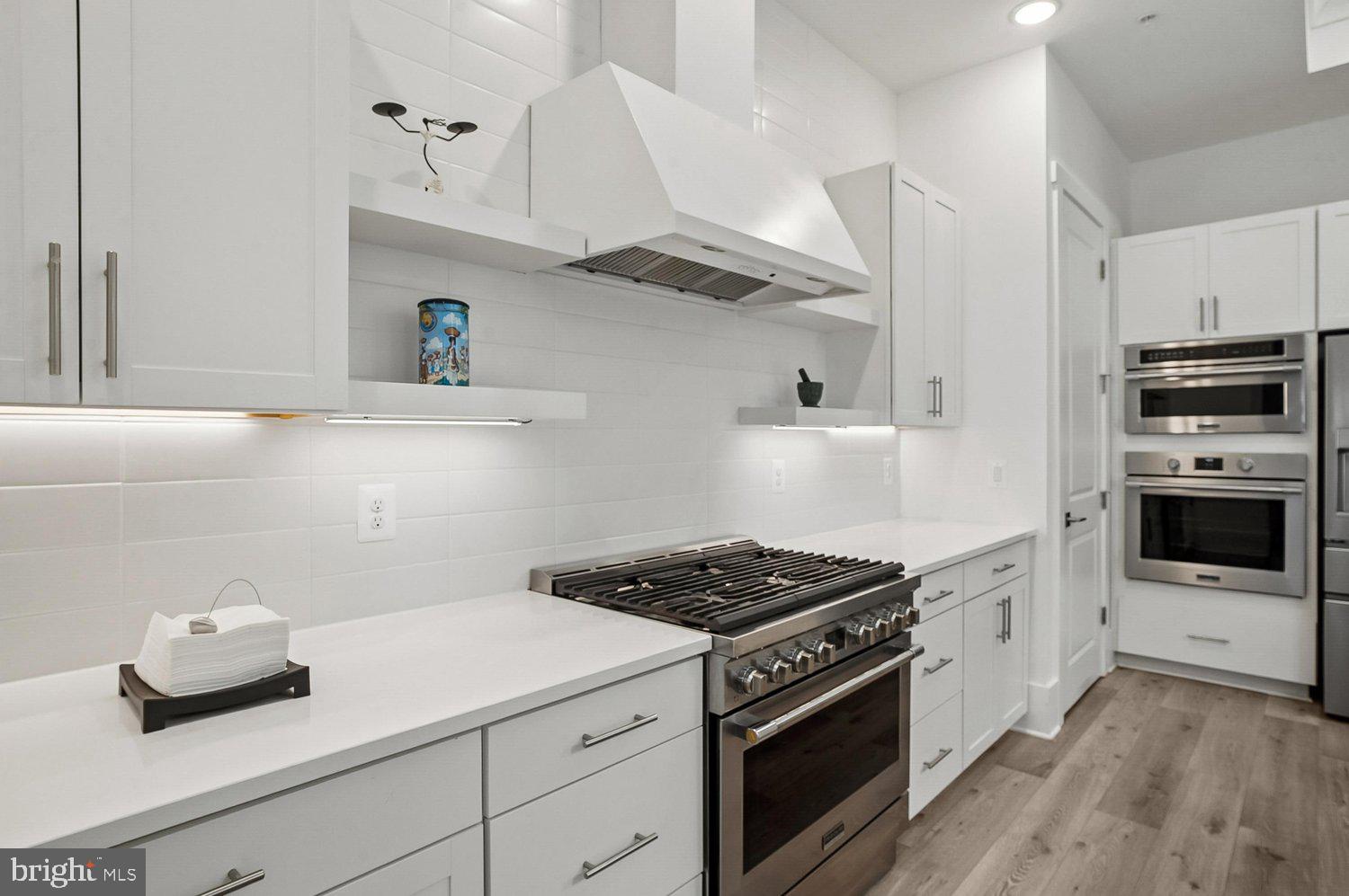 FOUR SEASONS AT KENT ISLAND - Residential