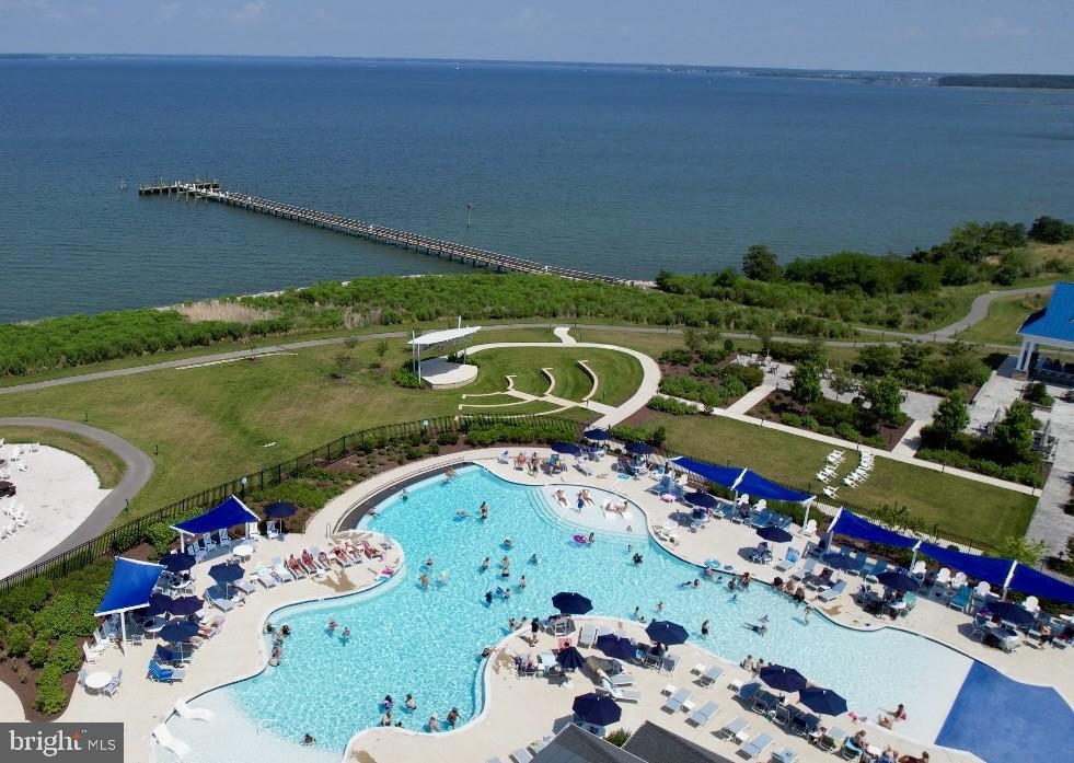 FOUR SEASONS AT KENT ISLAND - Residential