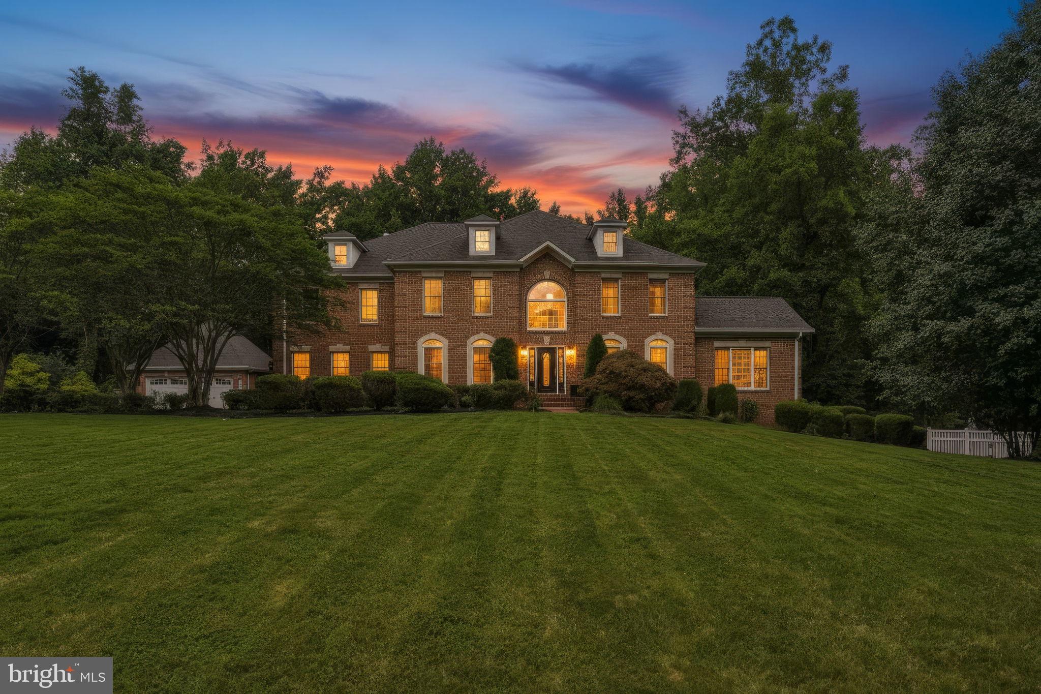 SOUTH RIVER COLONY - Residential