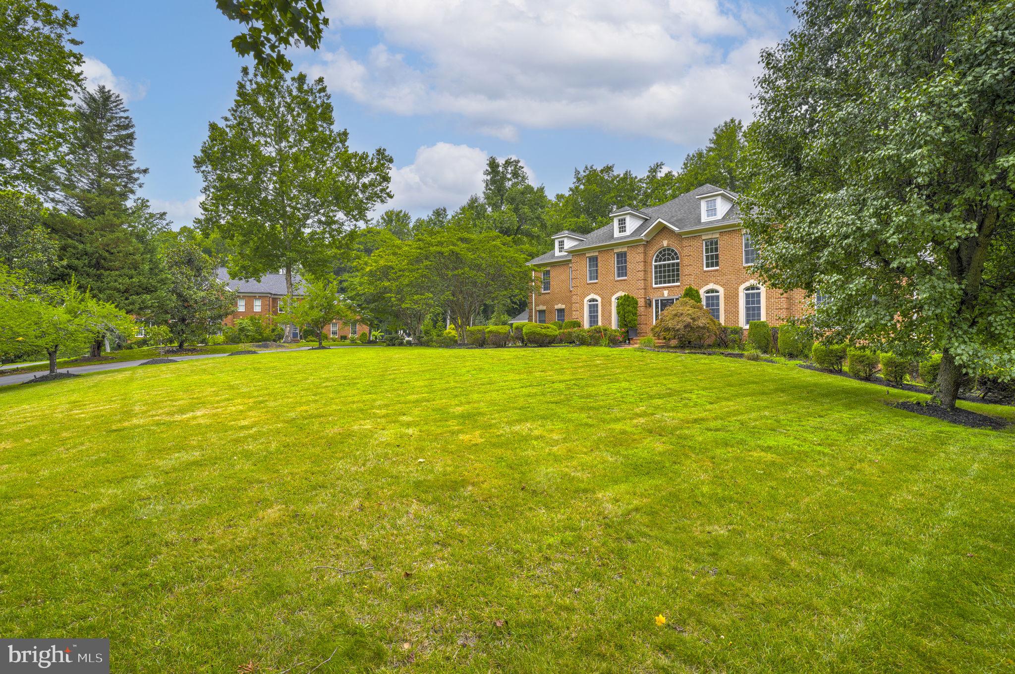 SOUTH RIVER COLONY - Residential