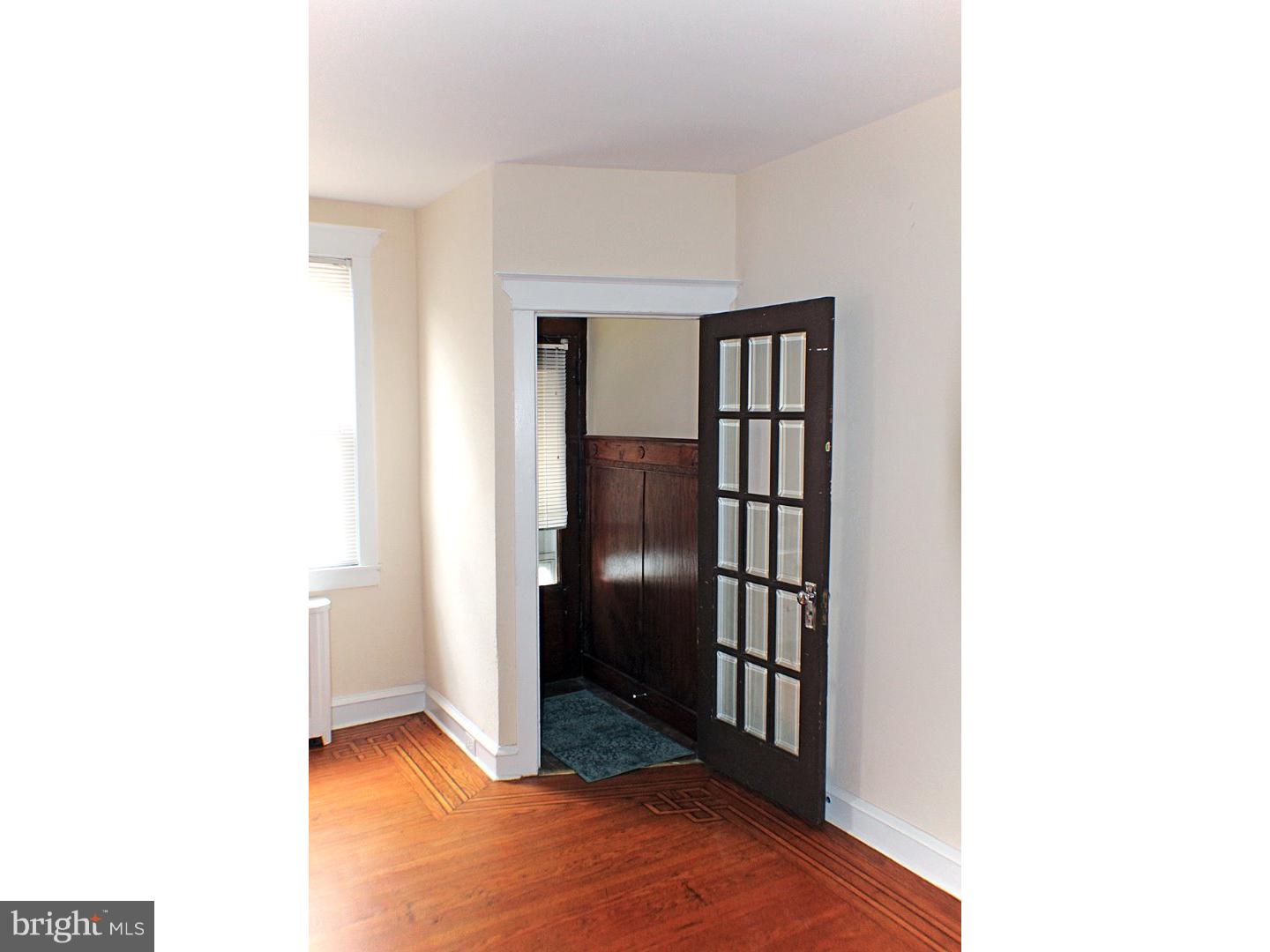 PORT RICHMOND - Residential Lease