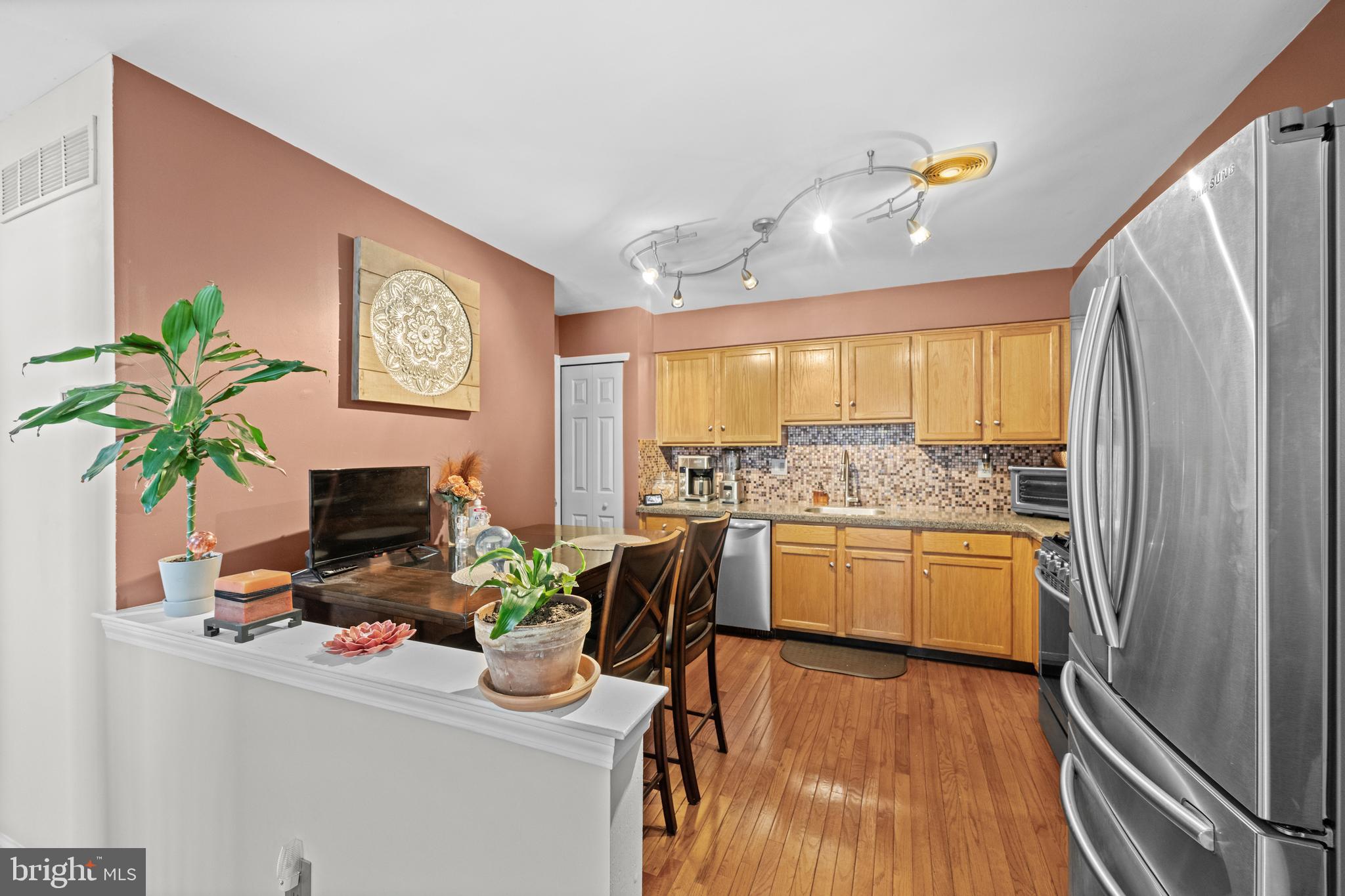 PROVIDENCE VIEW - Residential