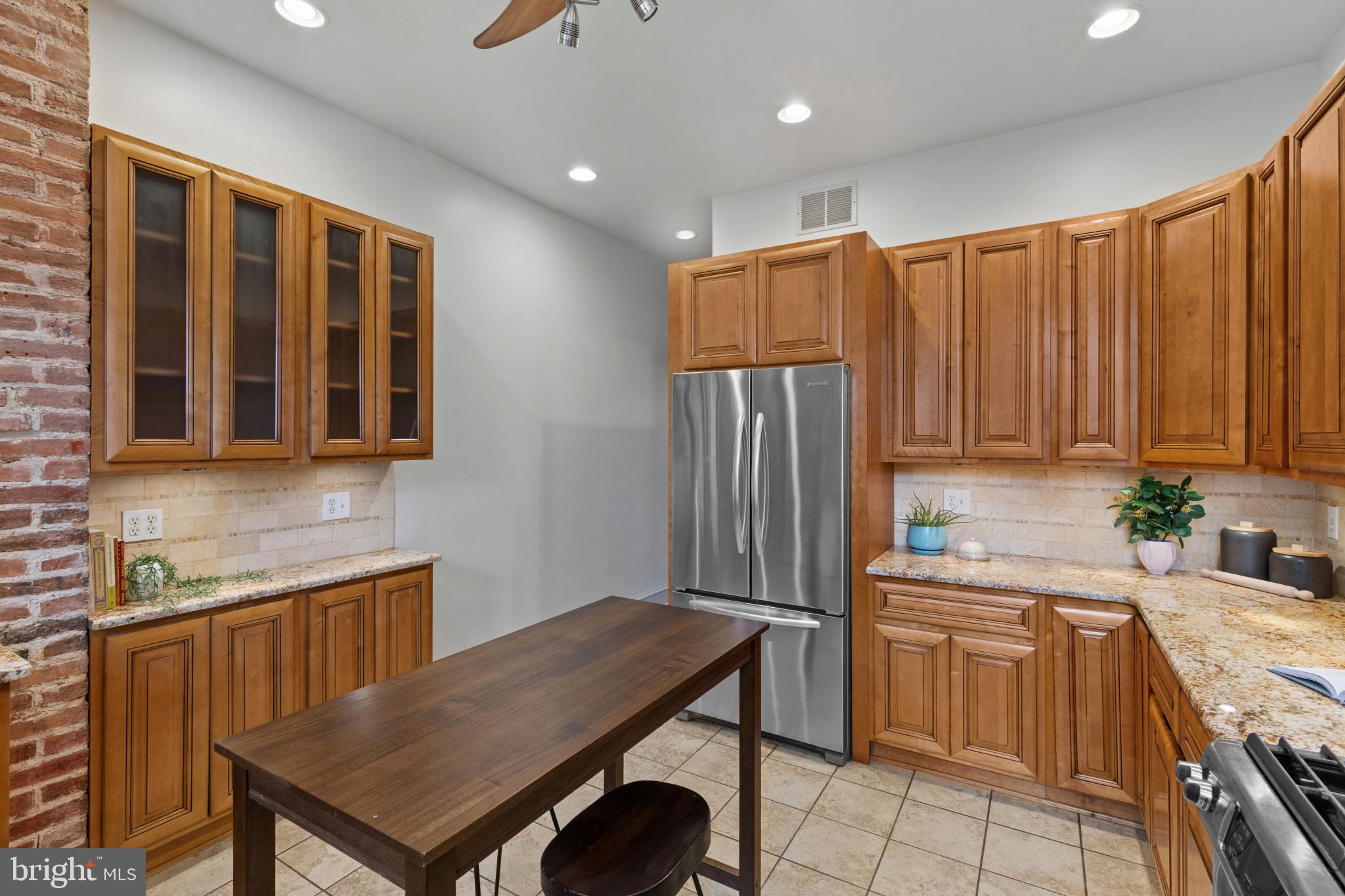 RESERVOIR HILL - Residential