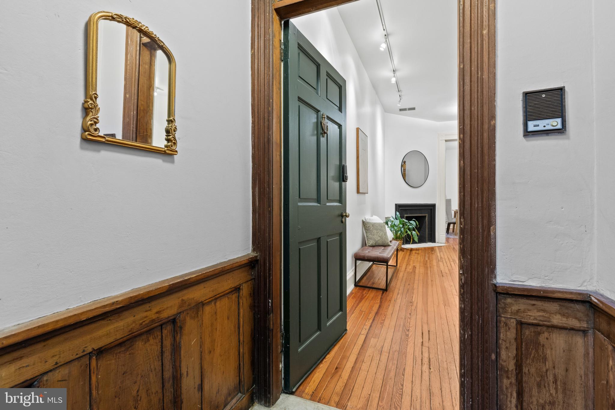 RESERVOIR HILL - Residential