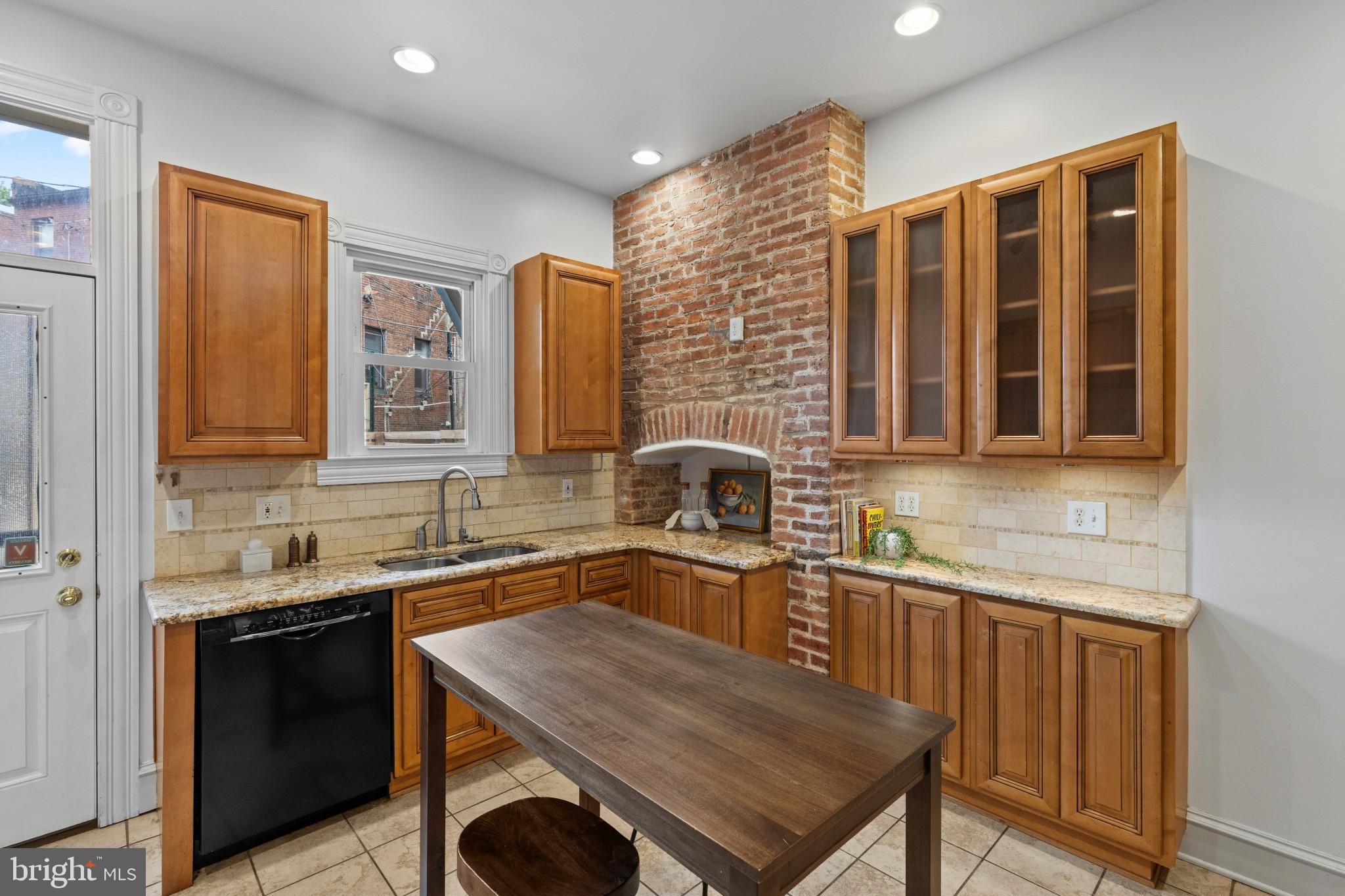 RESERVOIR HILL - Residential