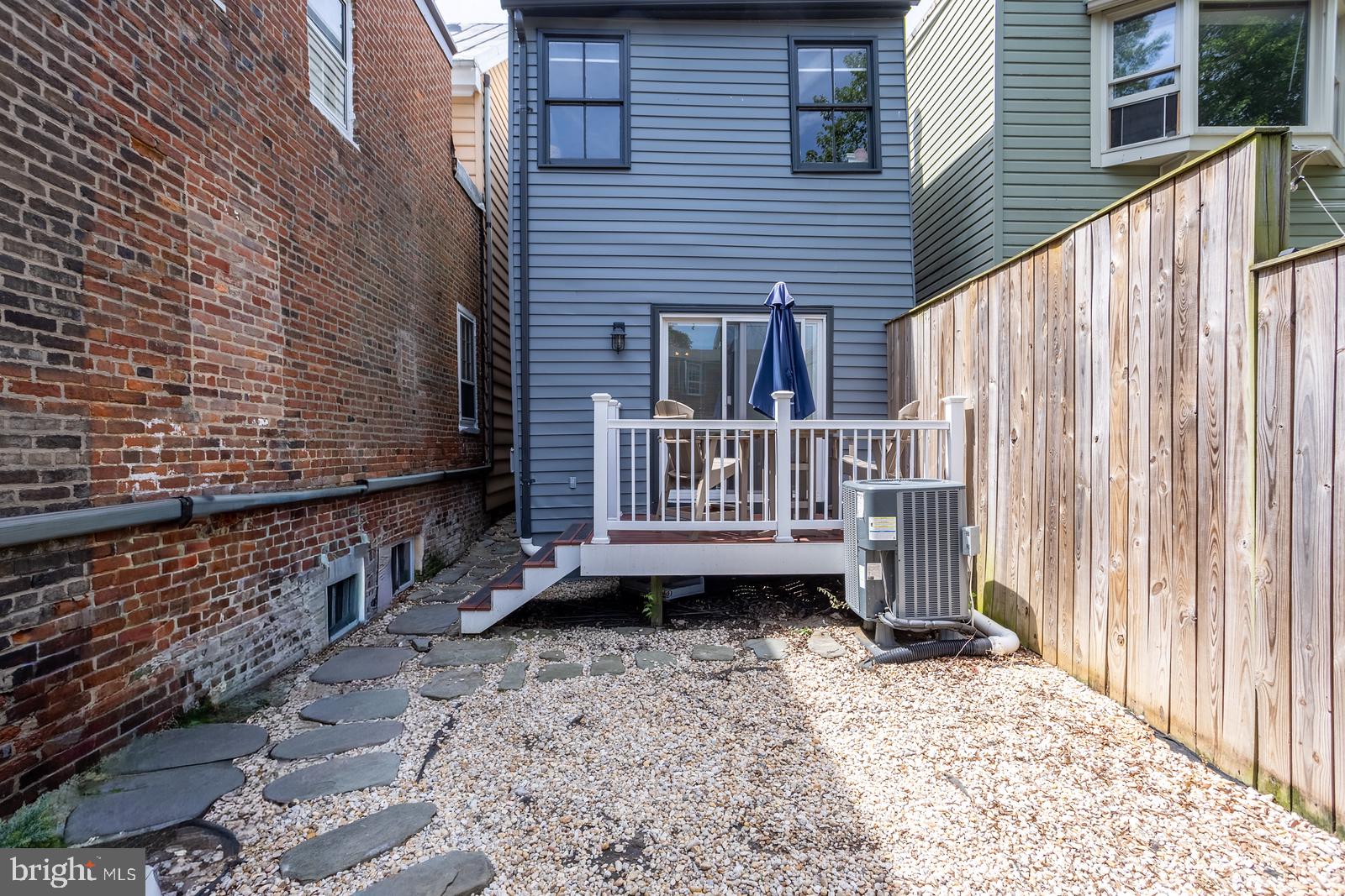 HISTORIC DISTRICT - Residential
