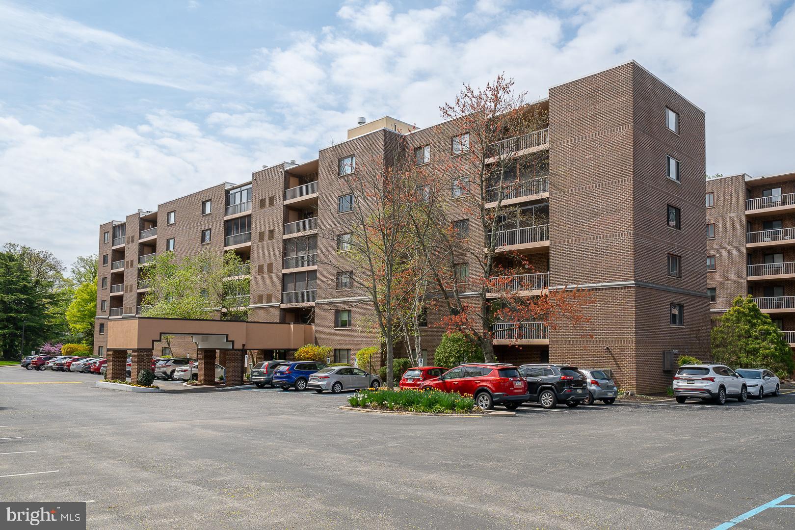 WYNNEWOOD - Residential