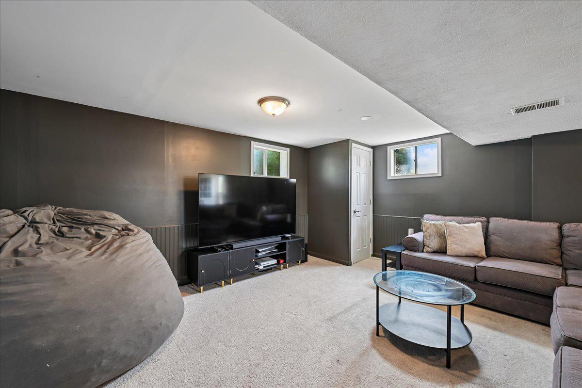 CHELTENHAM FOREST - Residential