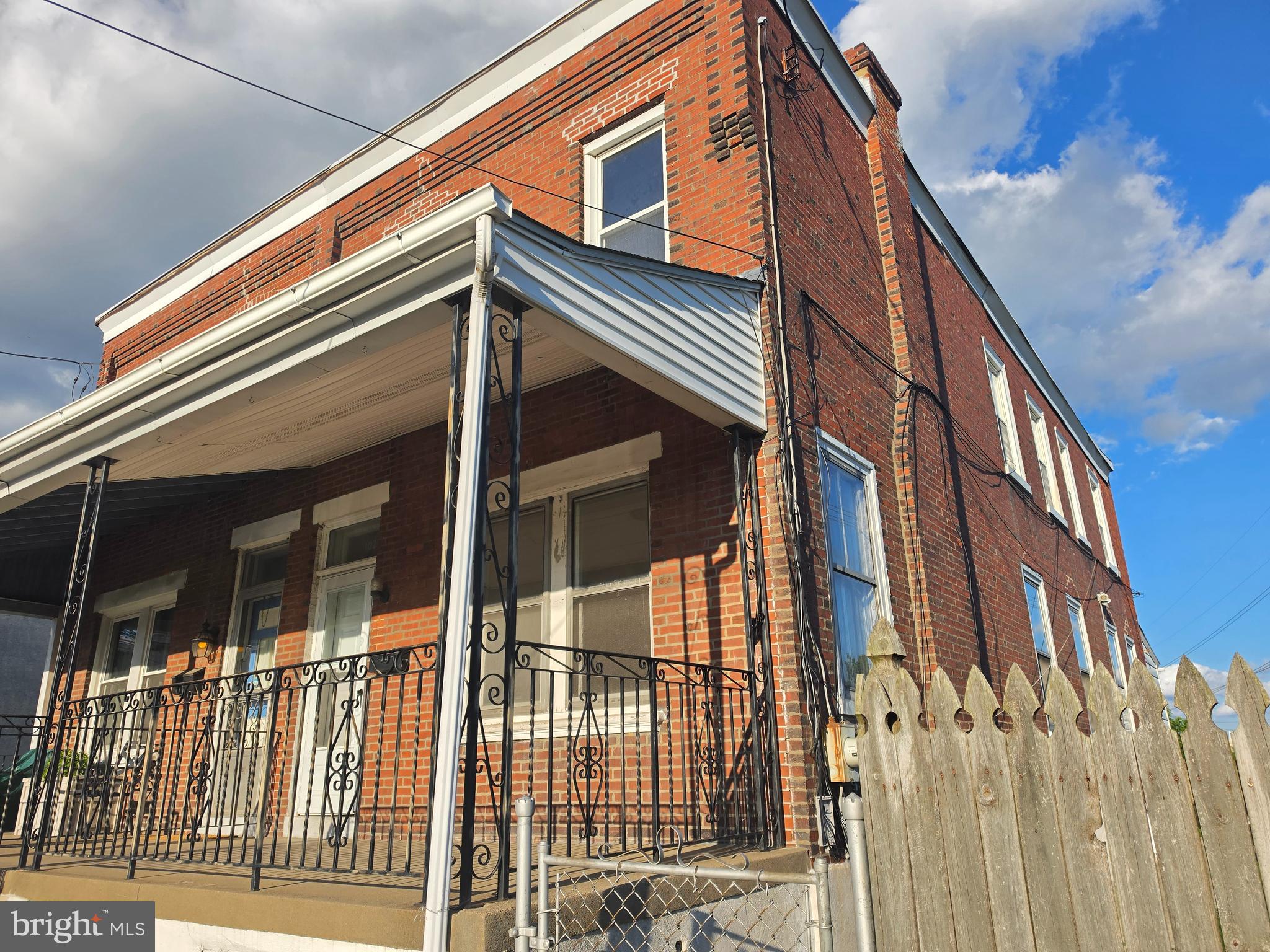 NORRISTOWN - Residential