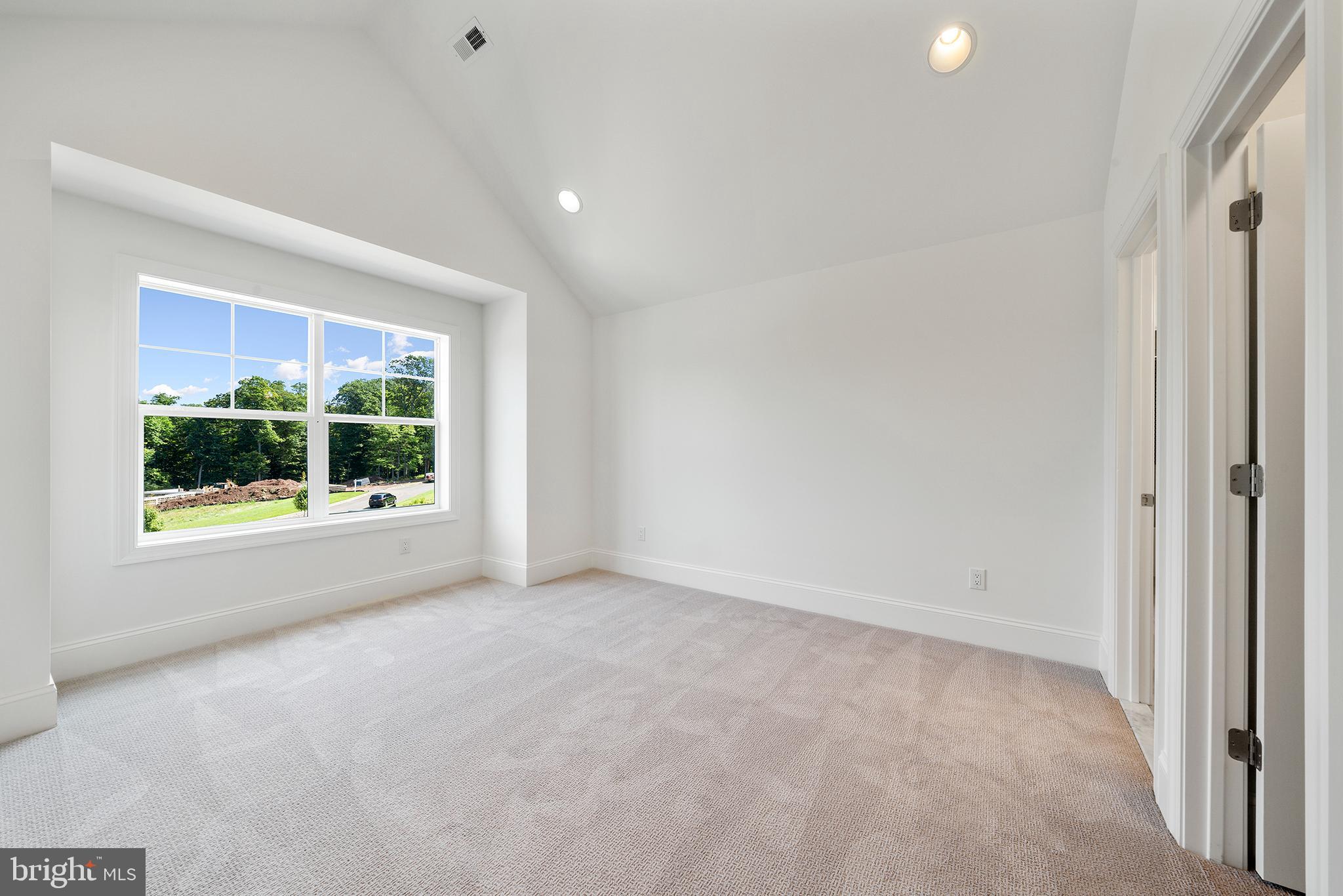 MEADOW CREEK - Residential