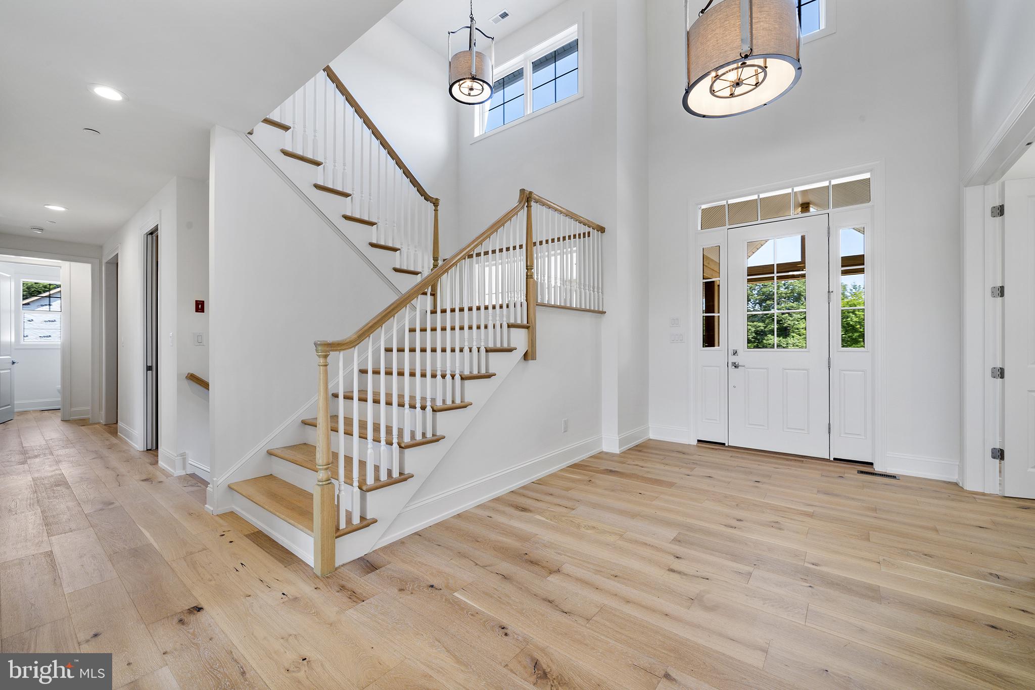 MEADOW CREEK - Residential