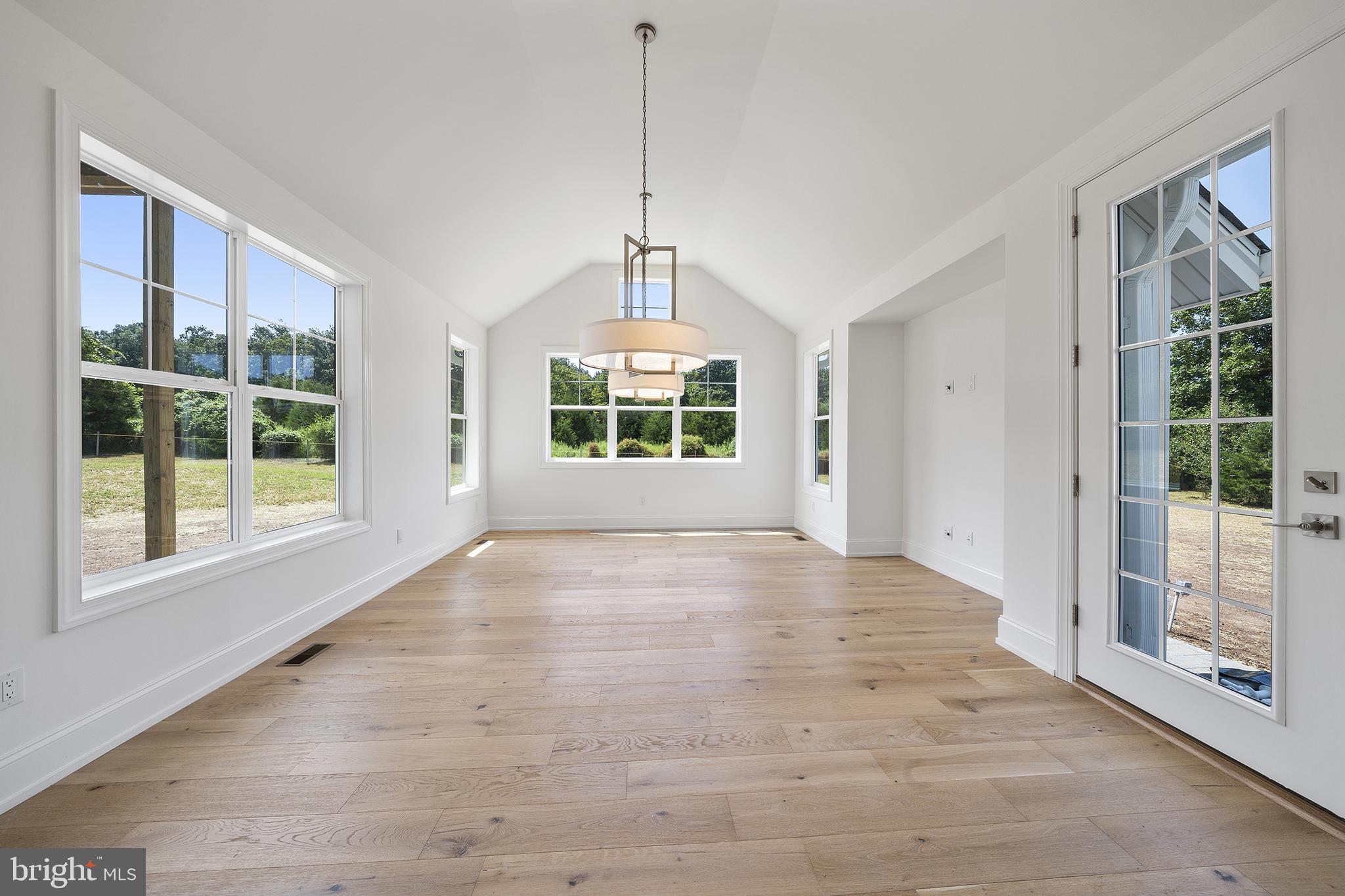 MEADOW CREEK - Residential