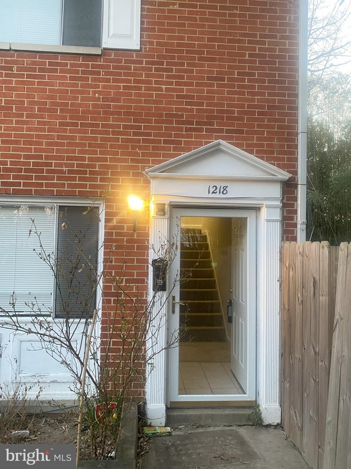 Affordable 2 bedroom, 2 level, End unit, Town house for Rent.  Call to schedule a tour.