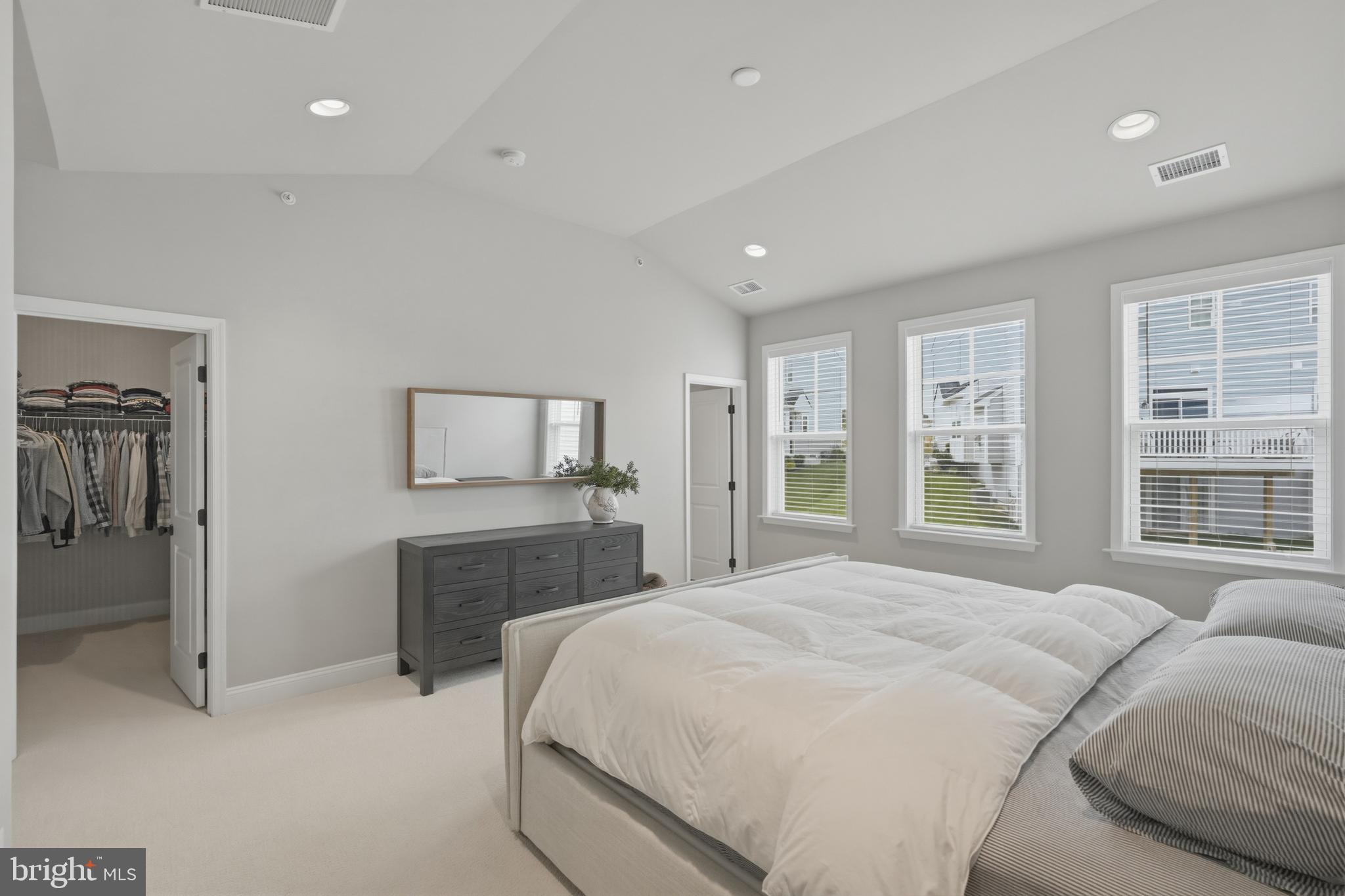 HIGHPOINTE AT SALFORD - Residential